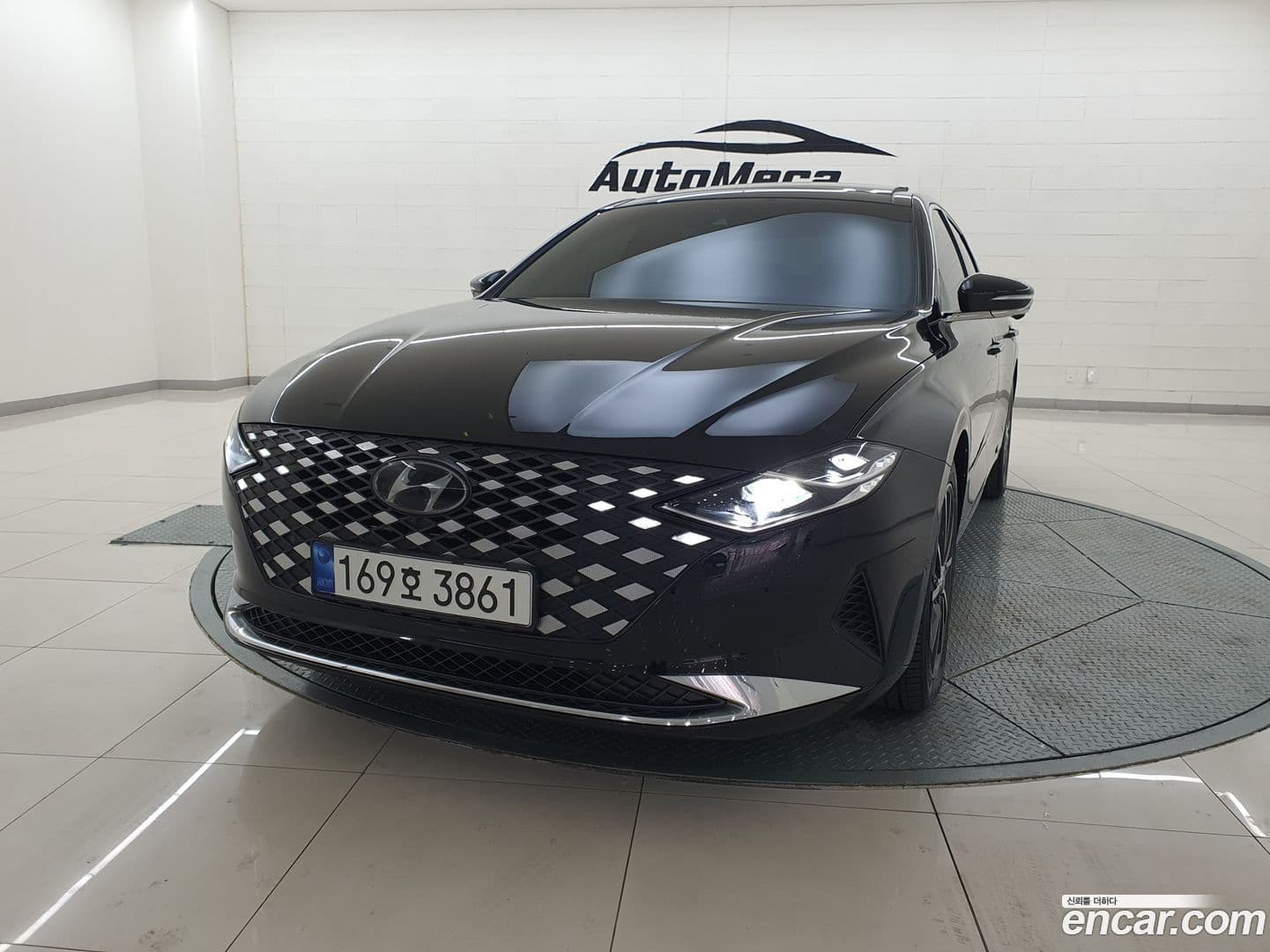 Main__Slider__Photo:Grandeur Hyundai 2022.2-0