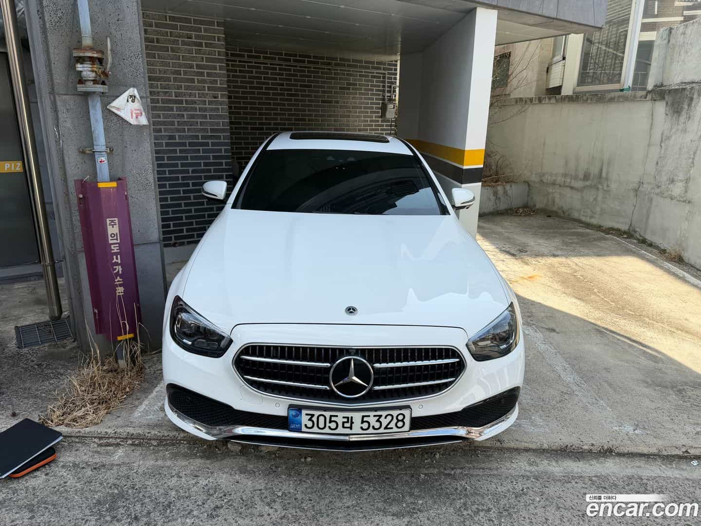 E-Class Mercedes-Benz 2022.4-OUTER-001
