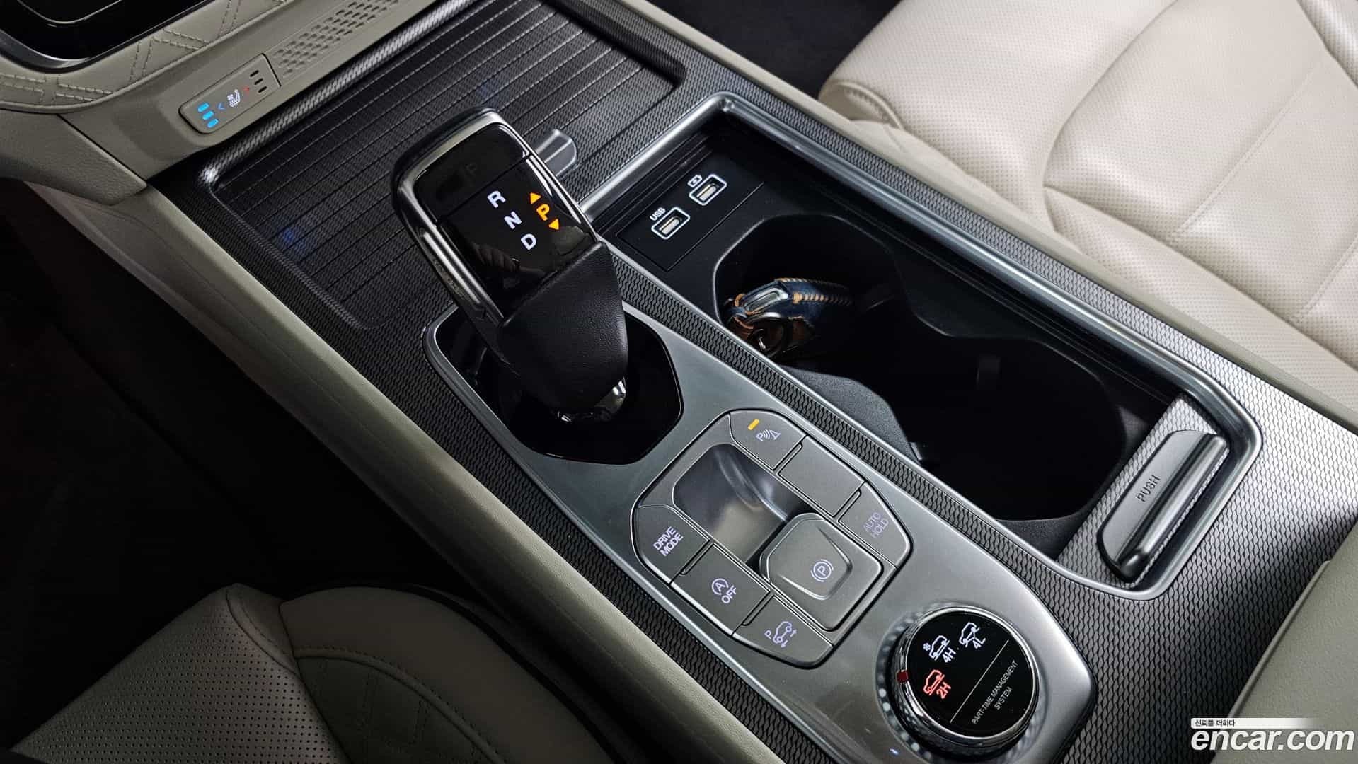 Rexton KG Mobility 2021.0-INNER-009