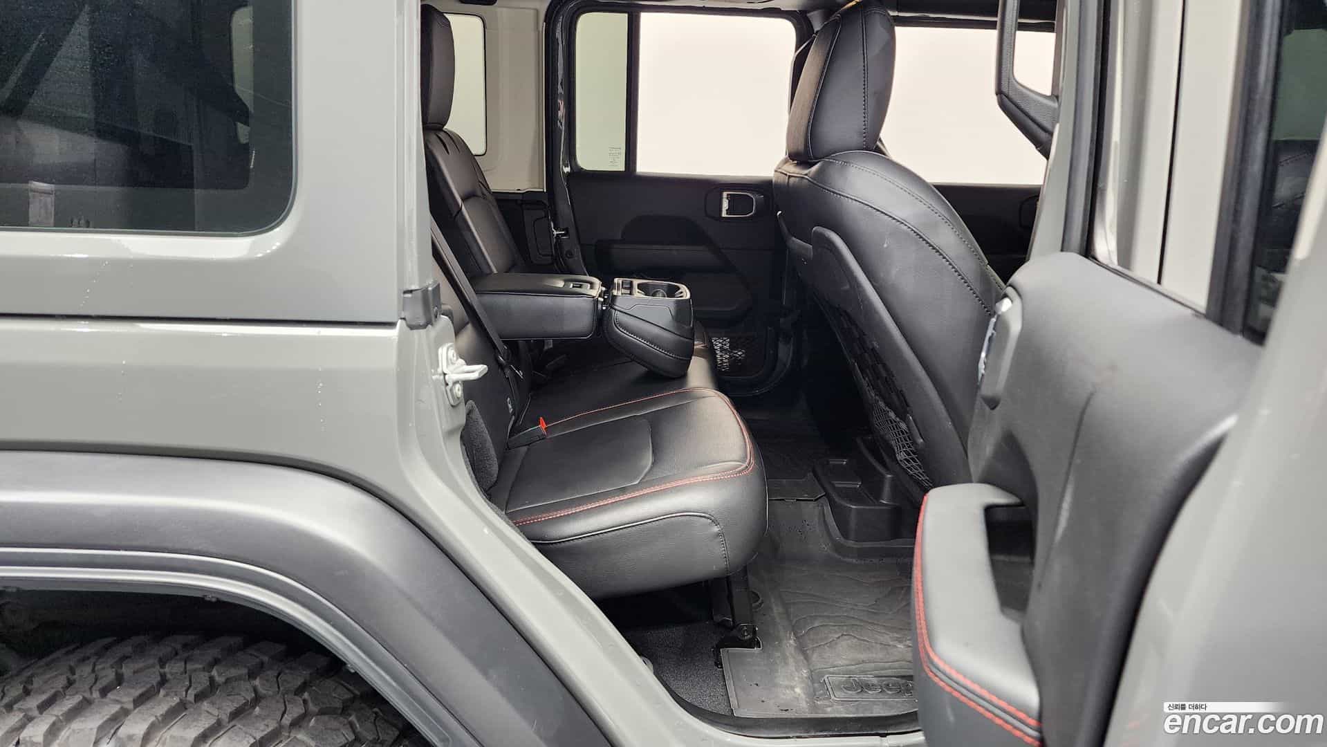 Wrangler Jeep 2023.6-OPTION-016