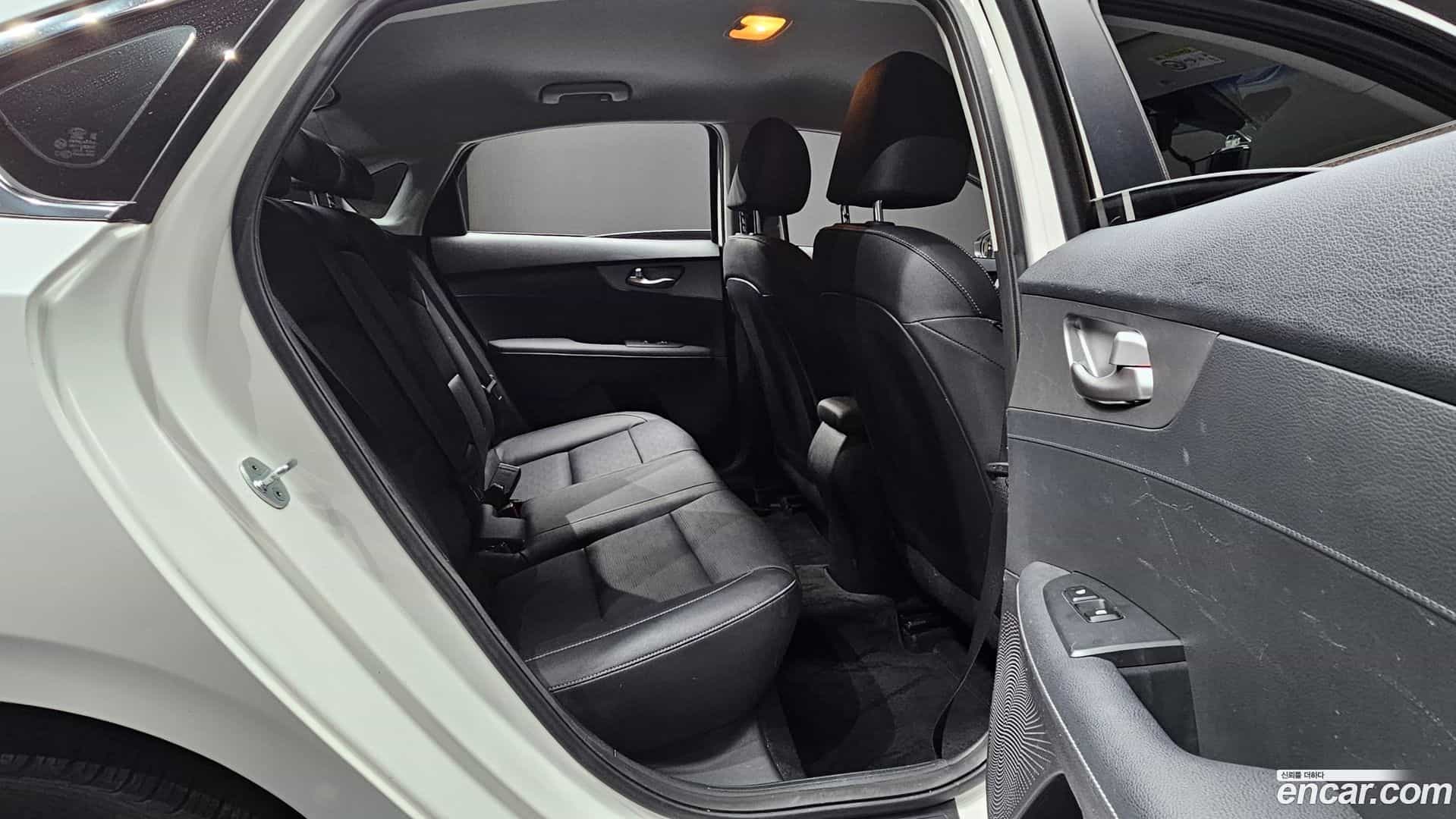 K3 Kia 2021.4-OPTION-016