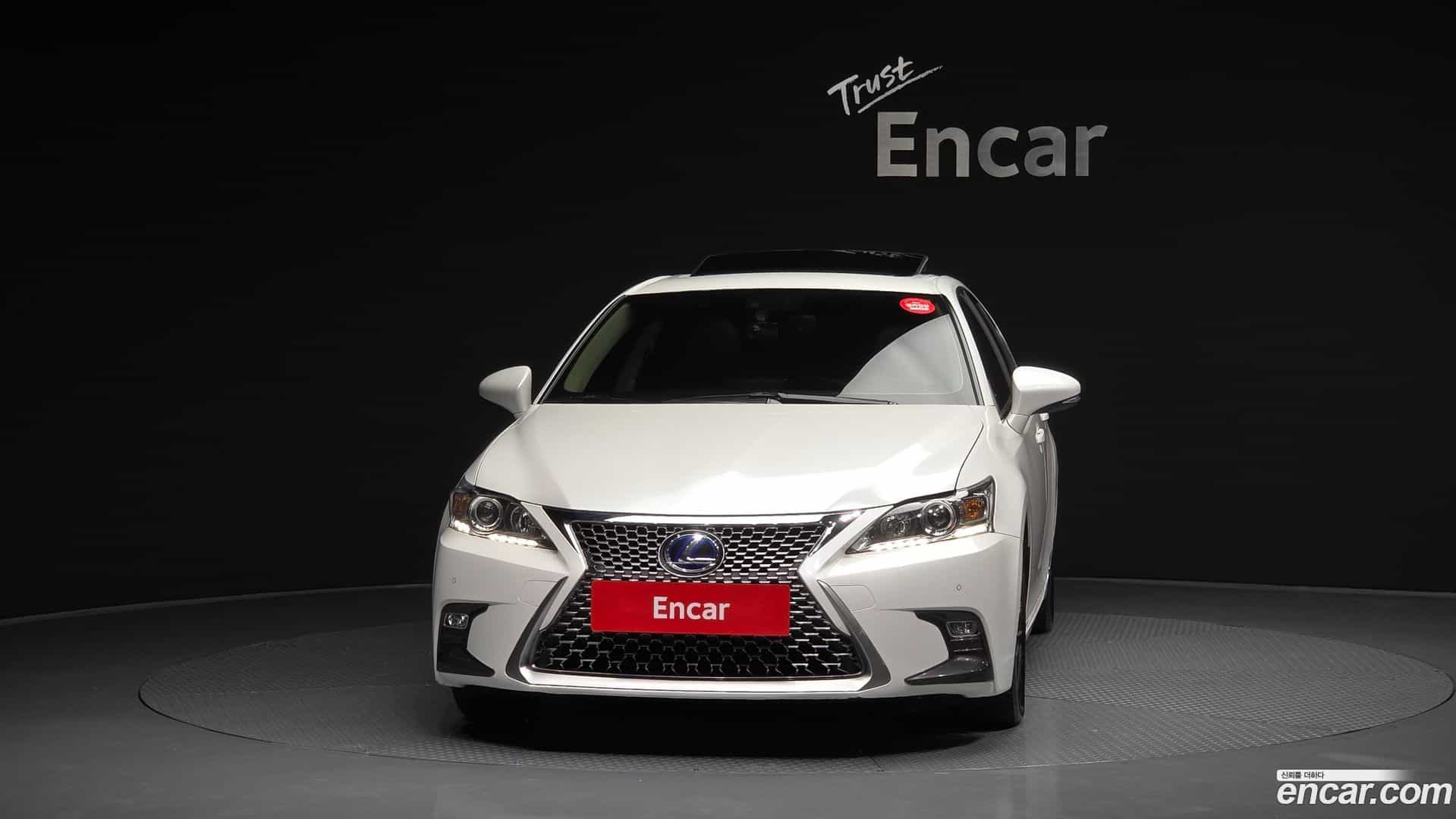 CT200h Lexus 2018.6-OUTER-003