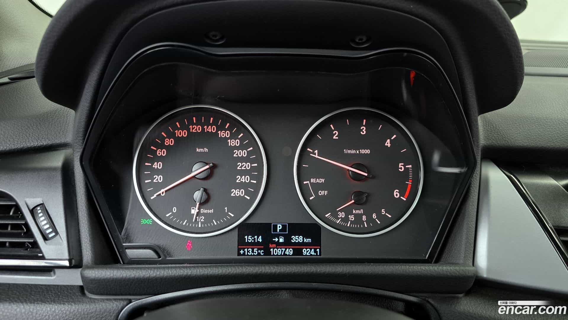 2-Series BMW 2018.4-INNER-008