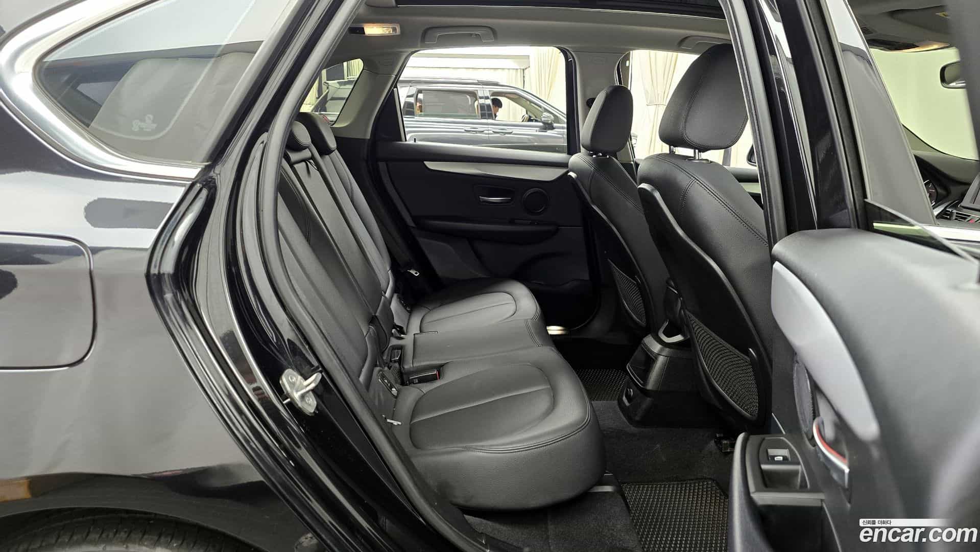 2-Series BMW 2018.4-OPTION-016