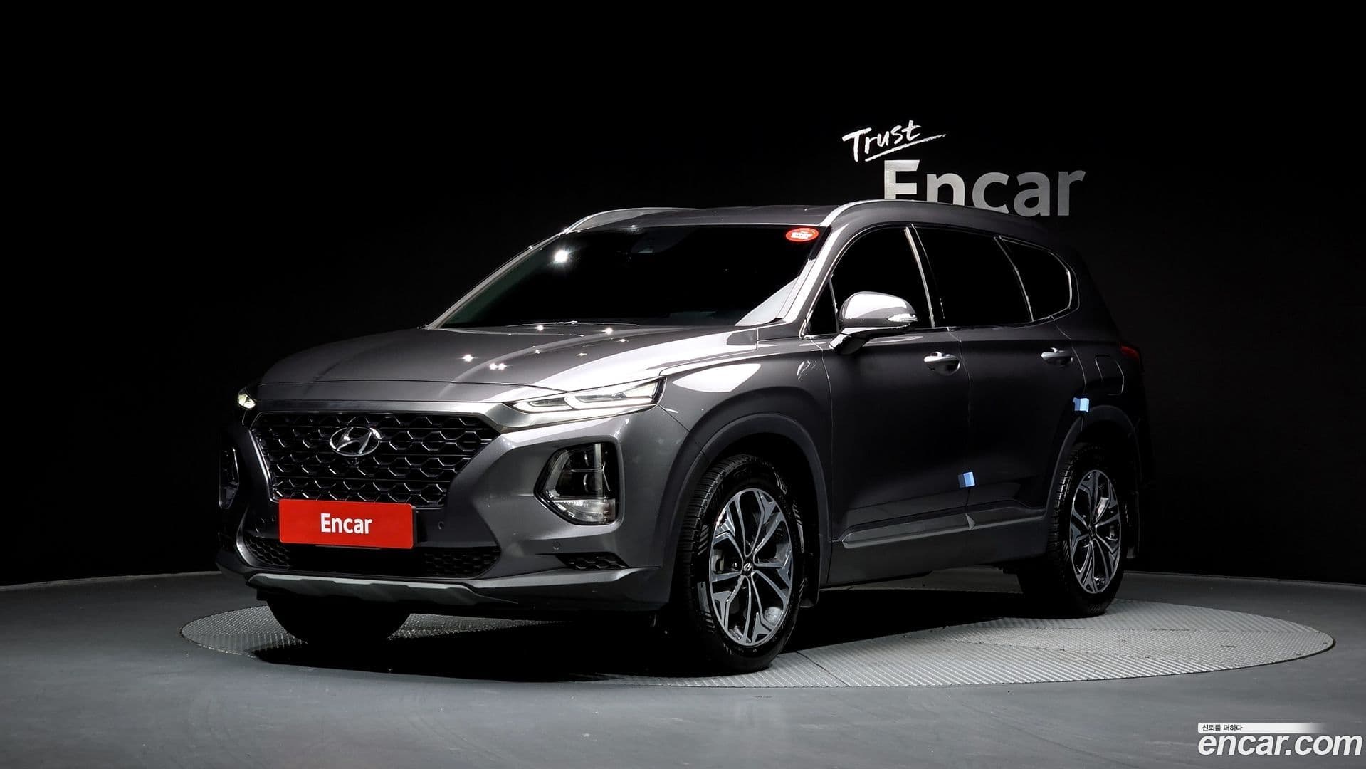 Main__Slider__Photo:Santafe Hyundai 2019.0-0