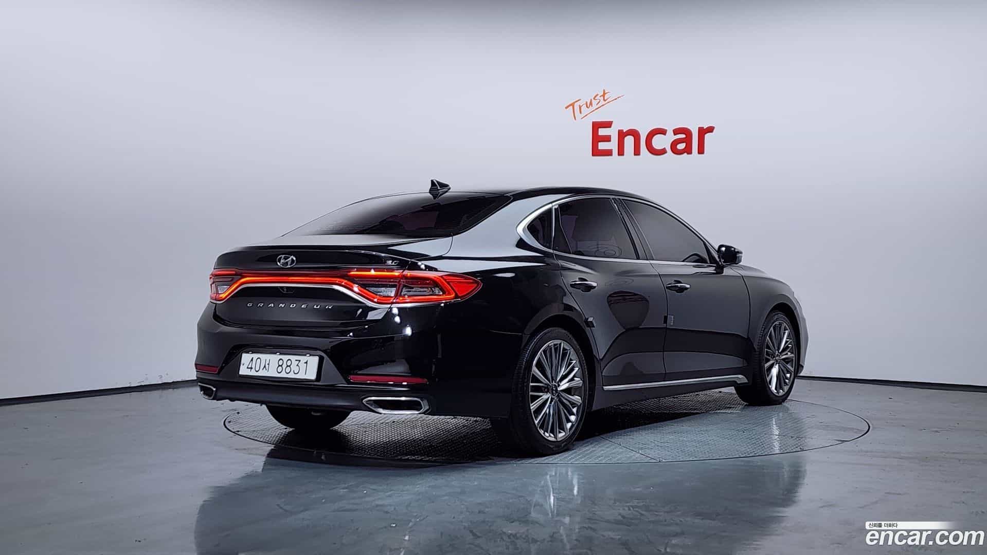 Grandeur Hyundai 2019.0-OUTER-002