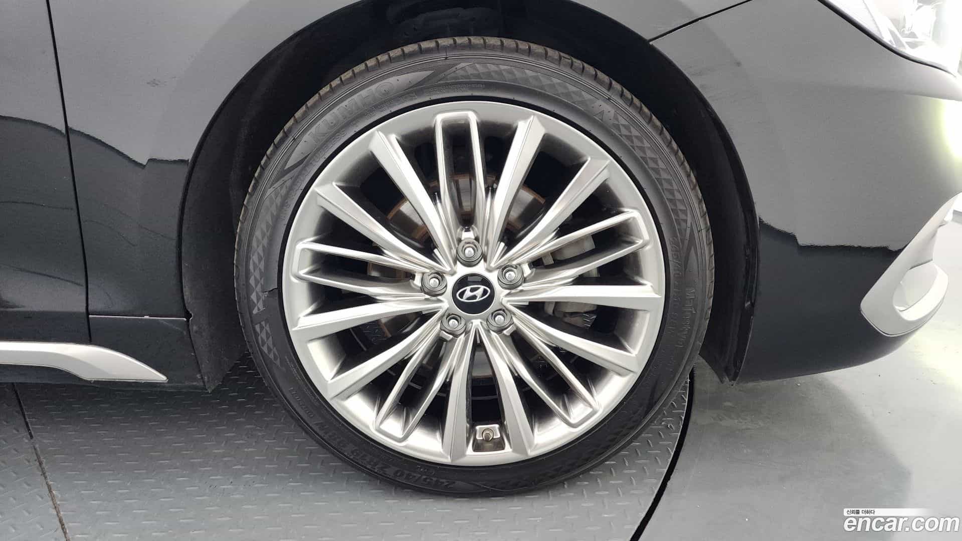 Grandeur Hyundai 2019.0-OUTER-005