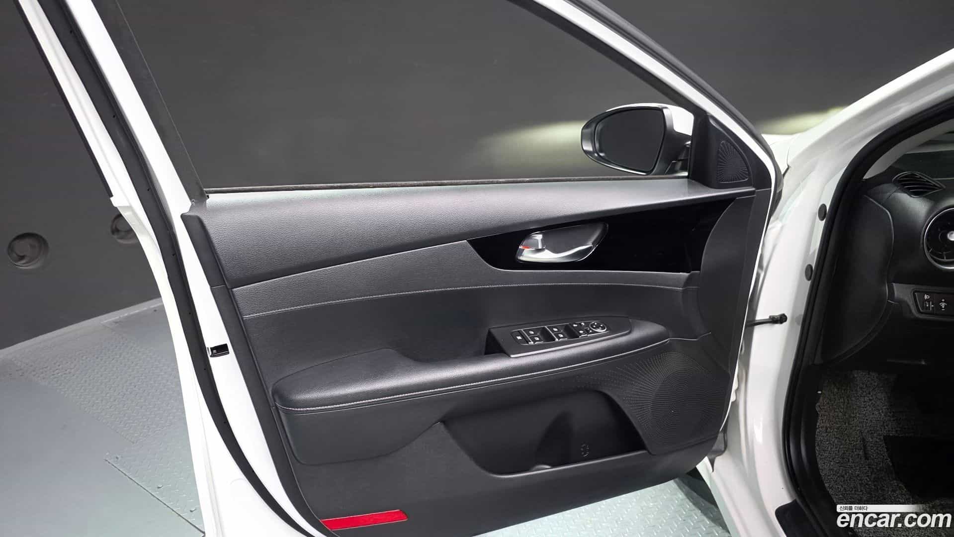 K3 Kia 2021.6-OPTION-023