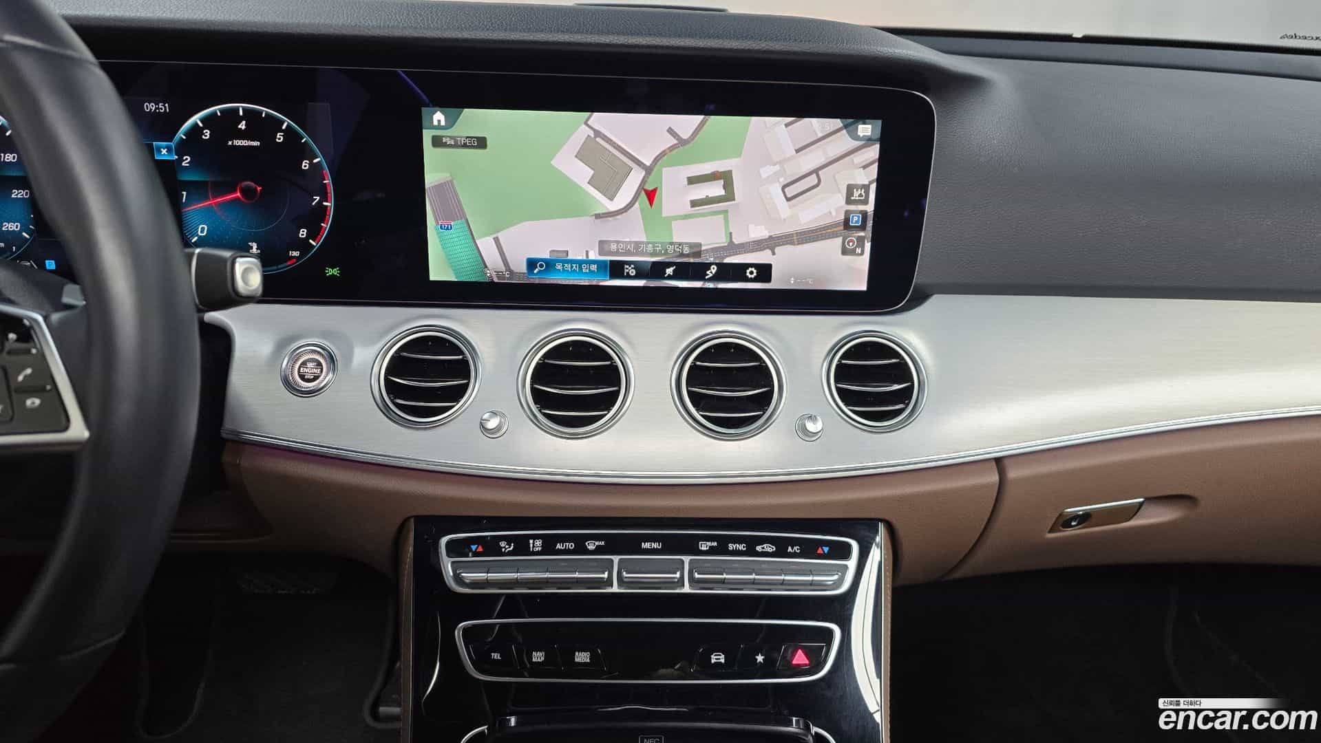 E-Class Mercedes-Benz 2021.2-OPTION-018
