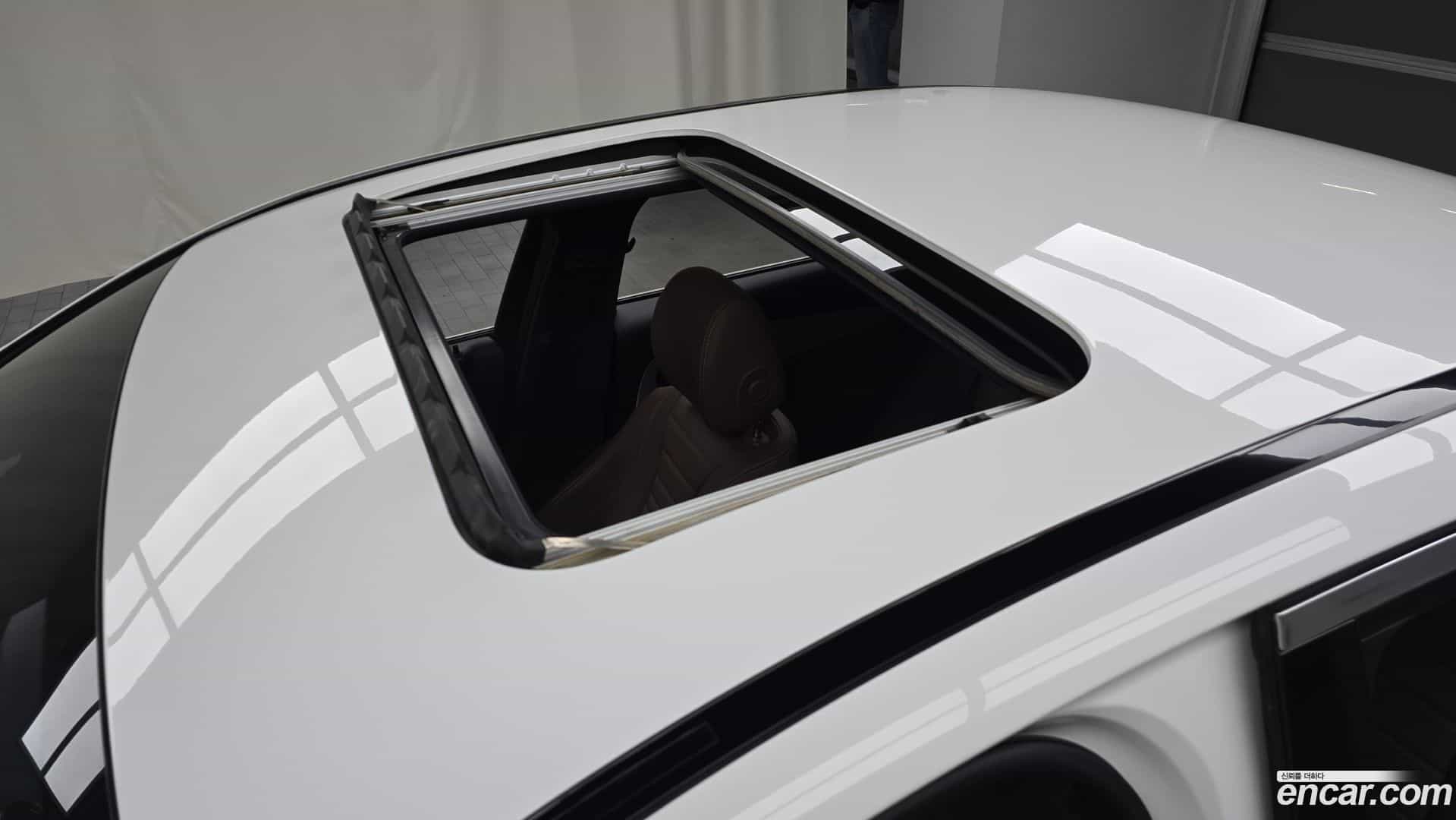 E-Class Mercedes-Benz 2021.2-OPTION-023