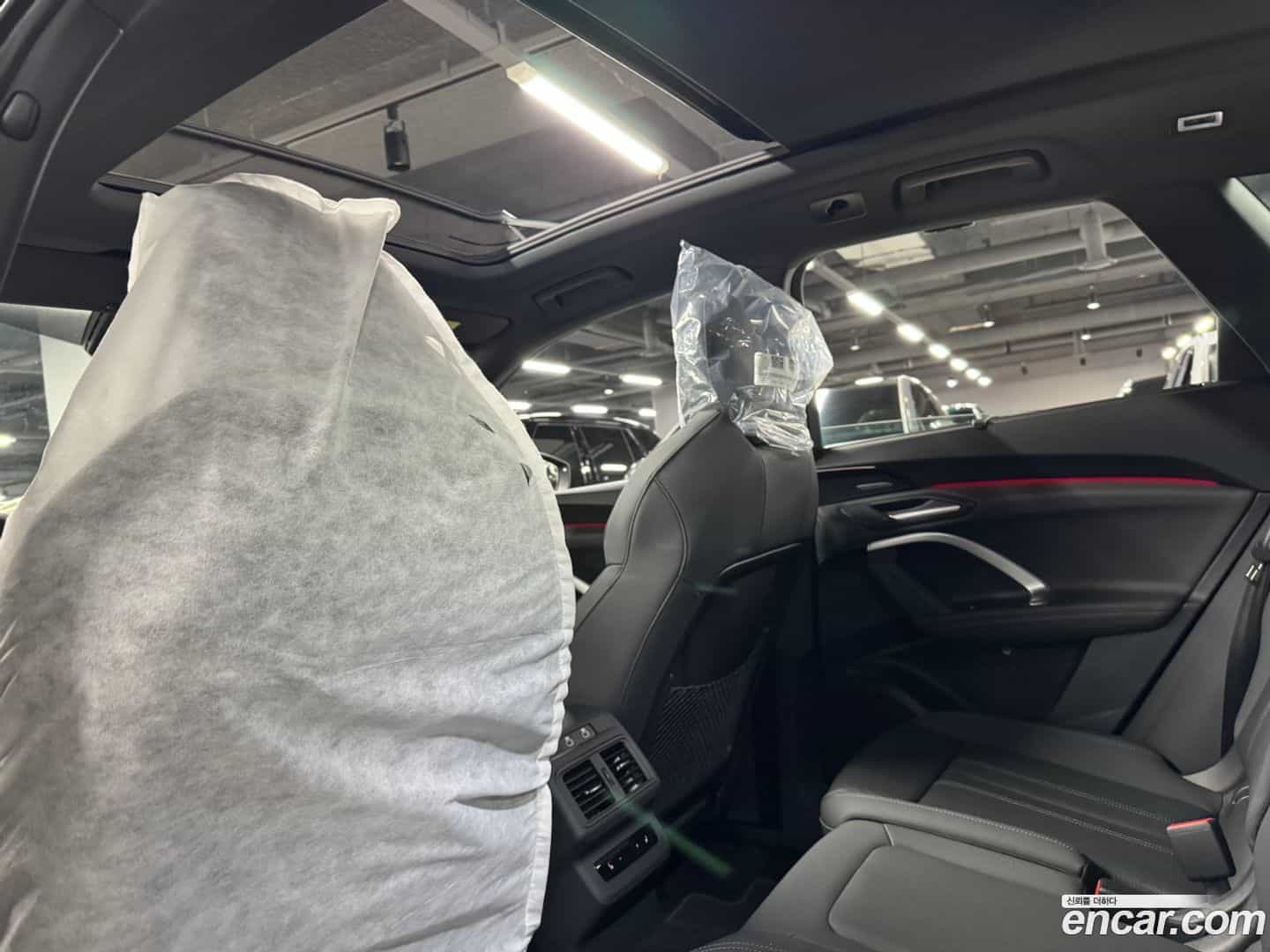 Q5 Audi 2025.11-OPTION-017