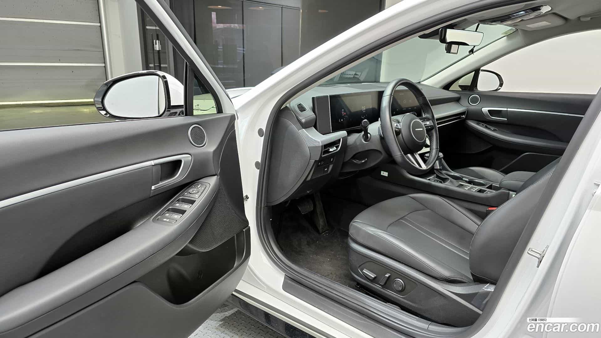 Sonata Hyundai 2025.2-OPTION-015