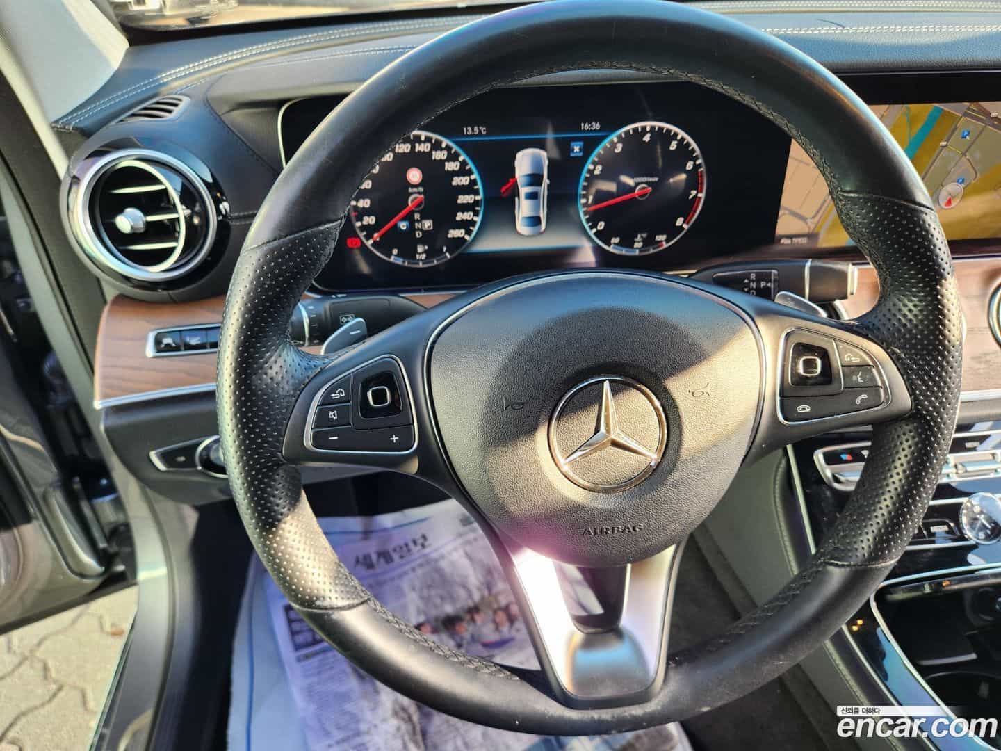 E-Class Mercedes-Benz 2018.4-OPTION-018