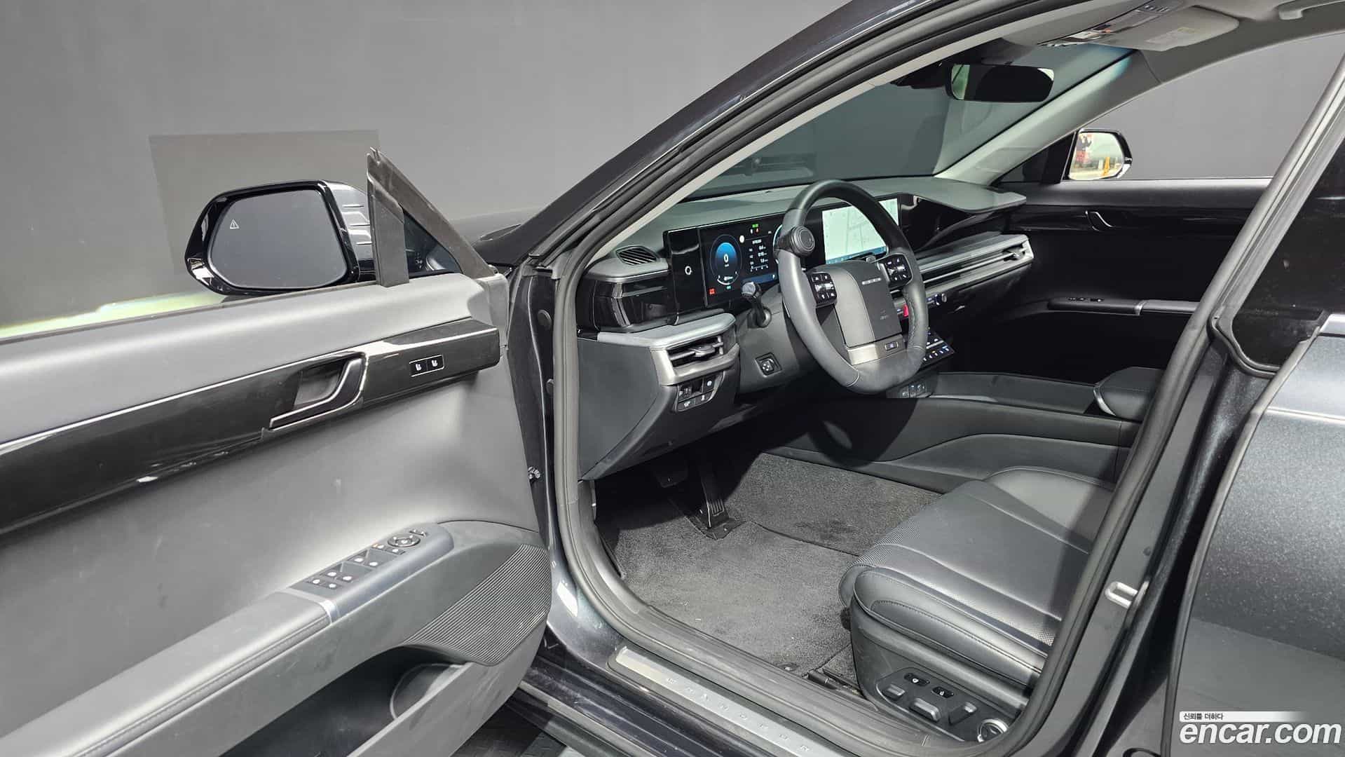 Grandeur Hyundai 2023.4-INNER-010