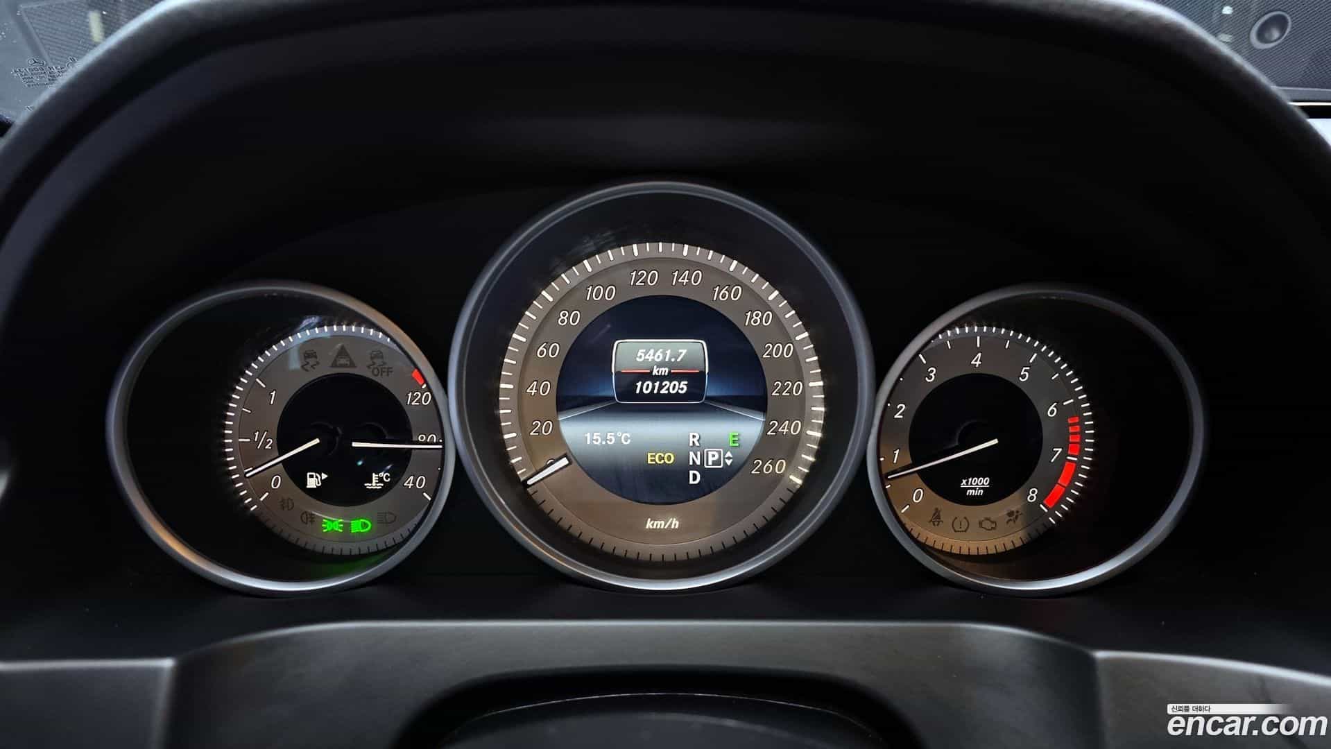 E-Class Mercedes-Benz 2017.3-INNER-008