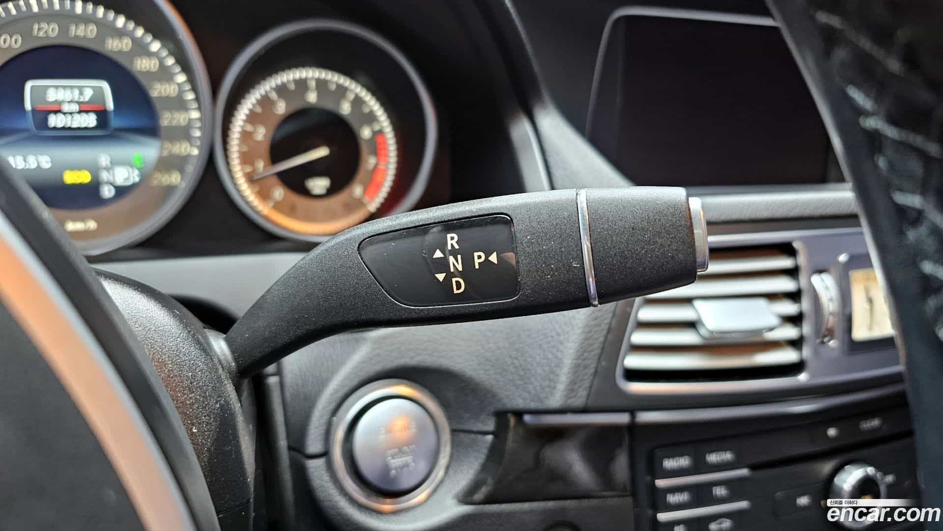 E-Class Mercedes-Benz 2017.3-INNER-009