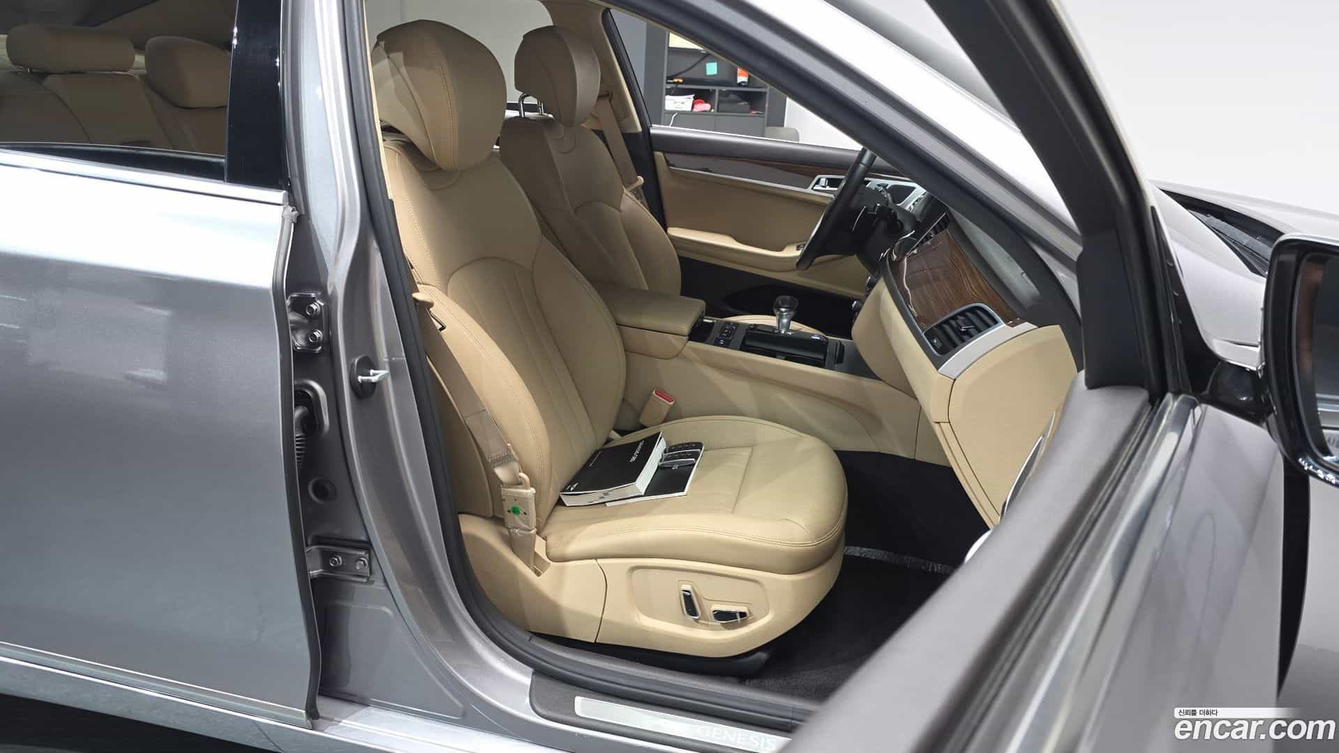 G80 Genesis 2019.8-INNER-010