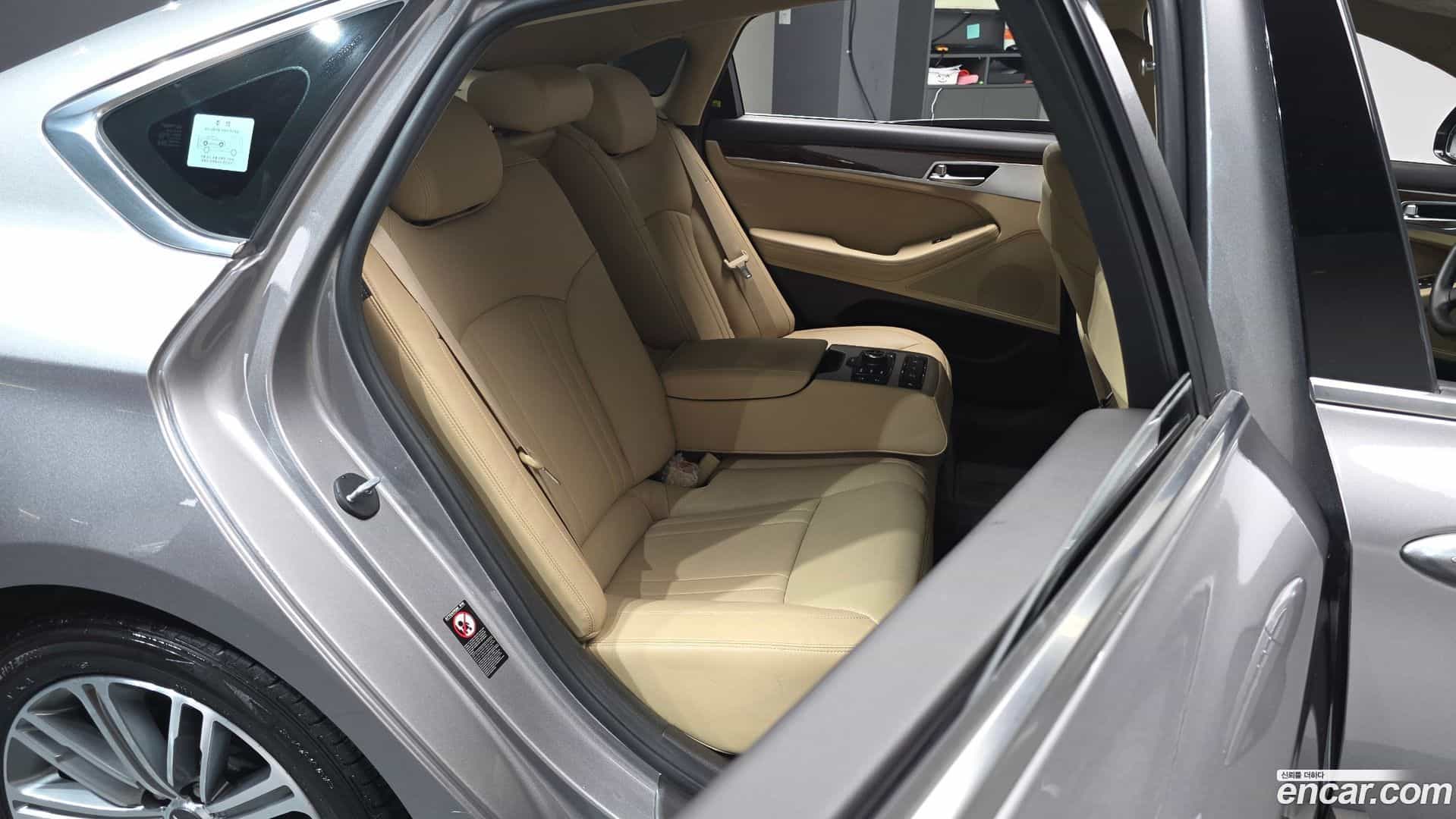 G80 Genesis 2019.8-OPTION-016