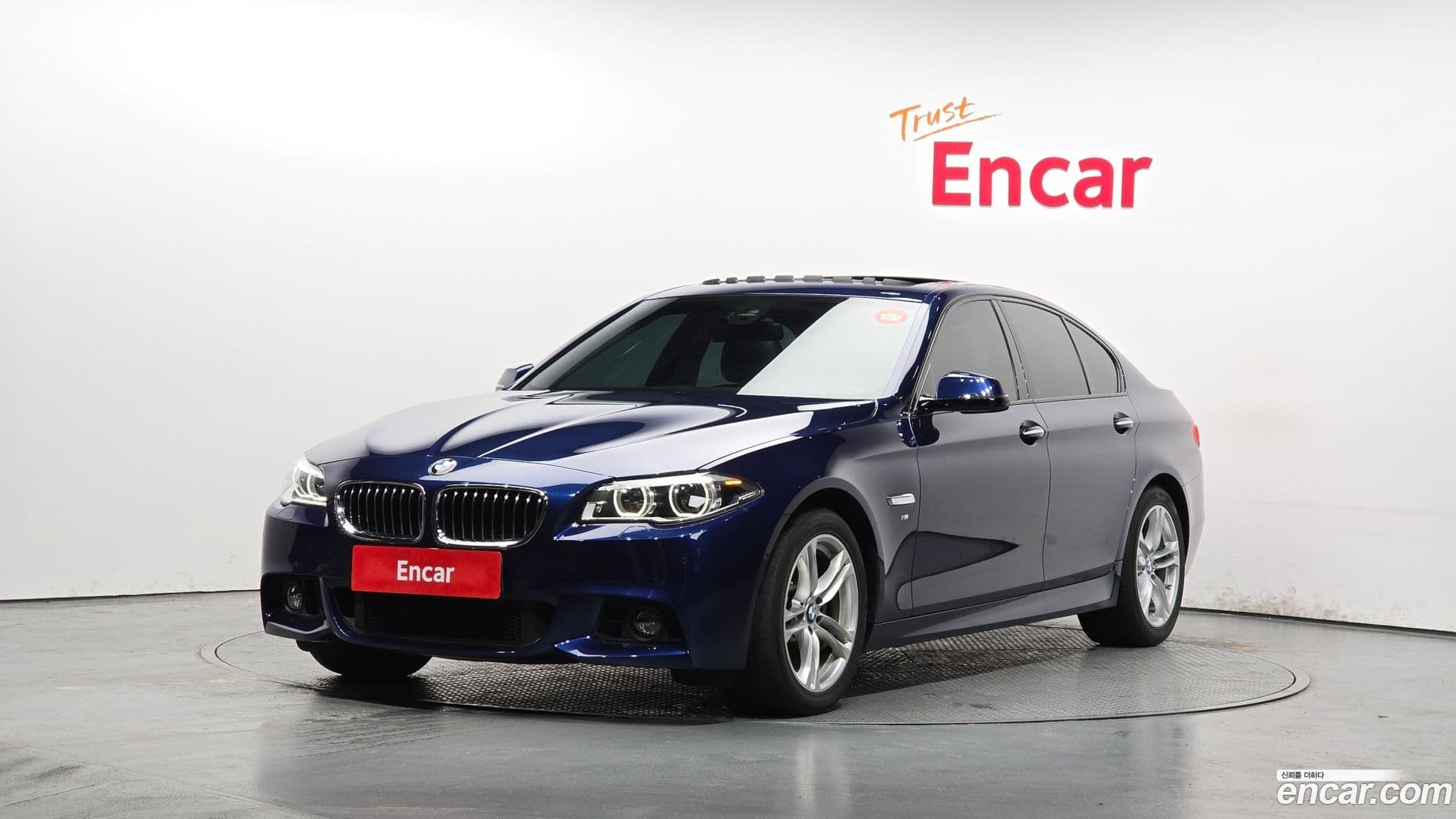 Main__Slider__Photo:5-Series BMW 2016.4-0