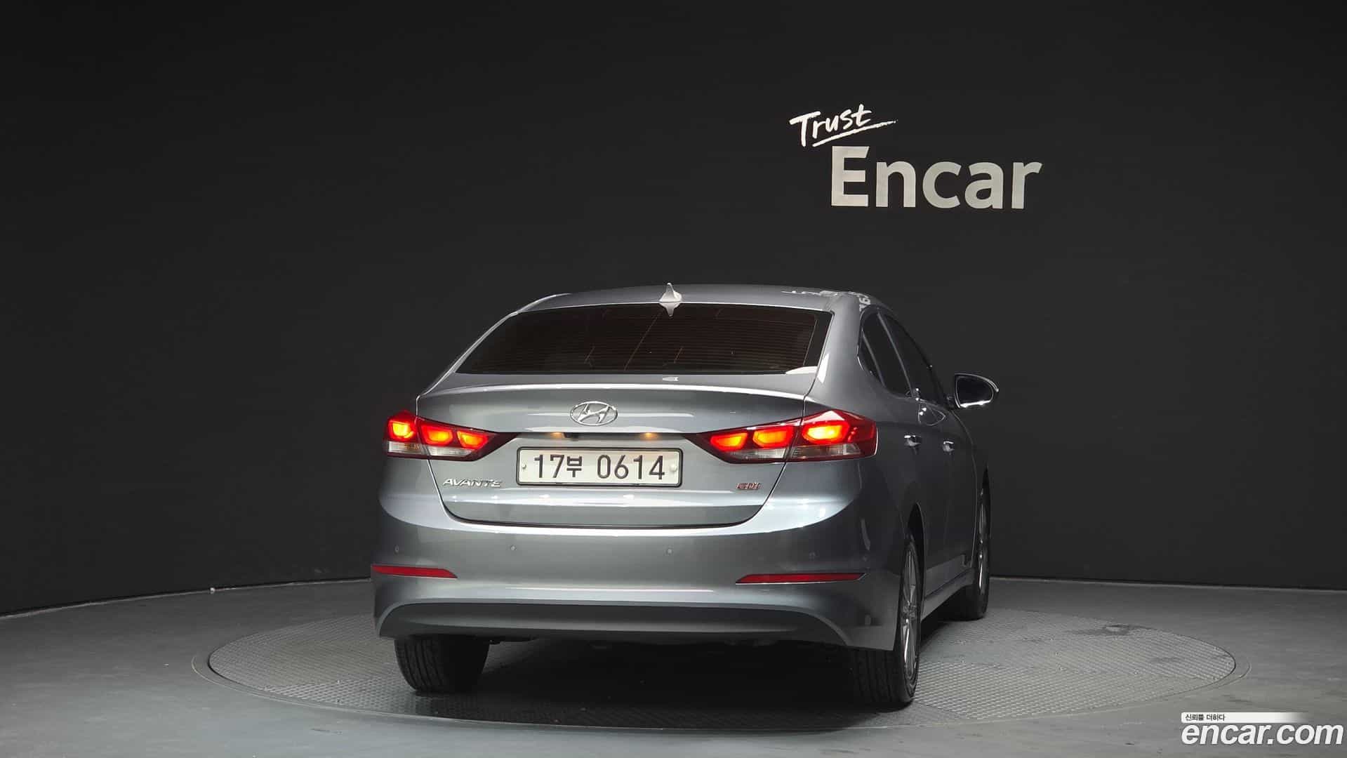 AVANTE Hyundai 2015.9-OUTER-004