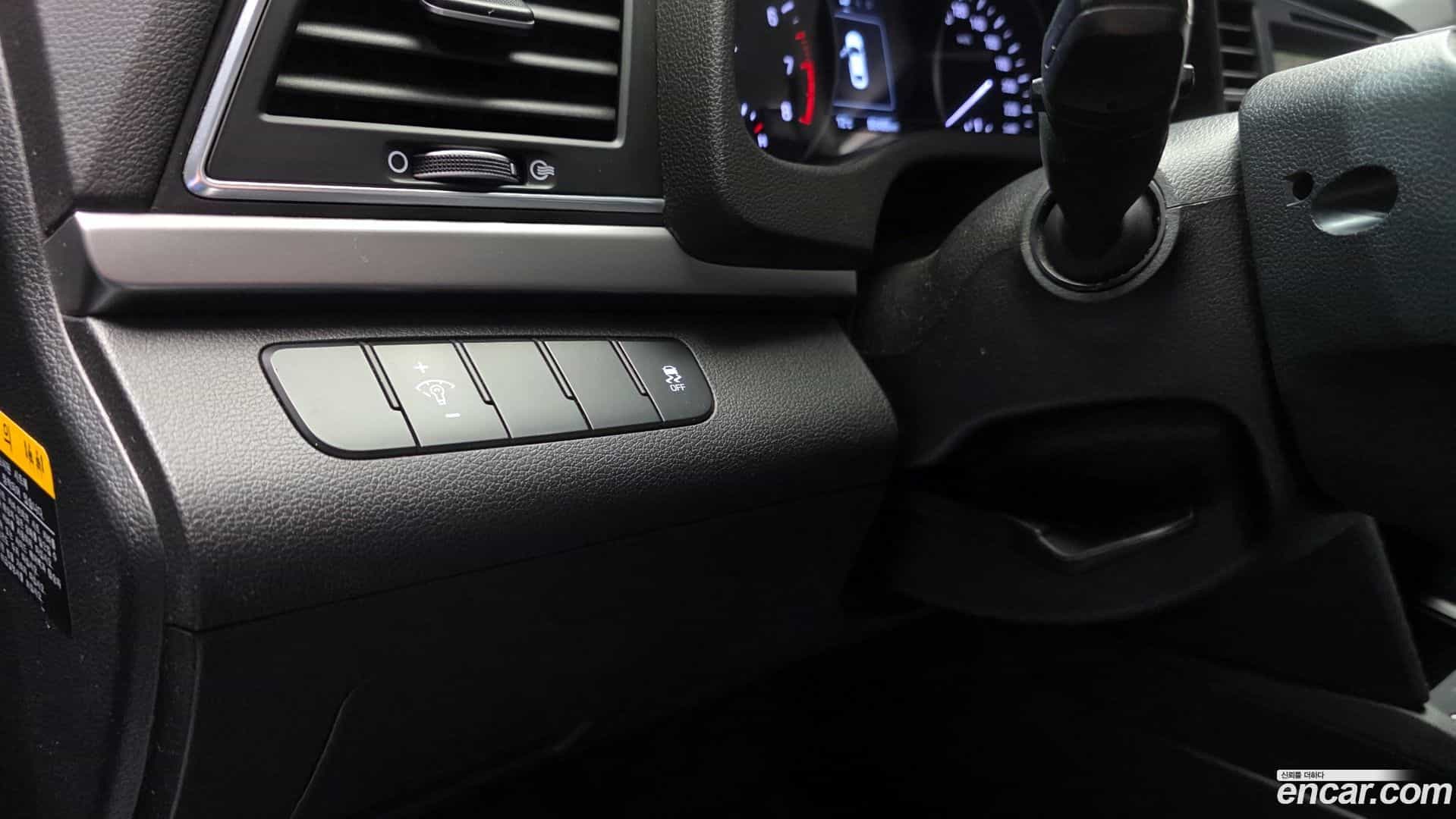 AVANTE Hyundai 2015.9-OPTION-019