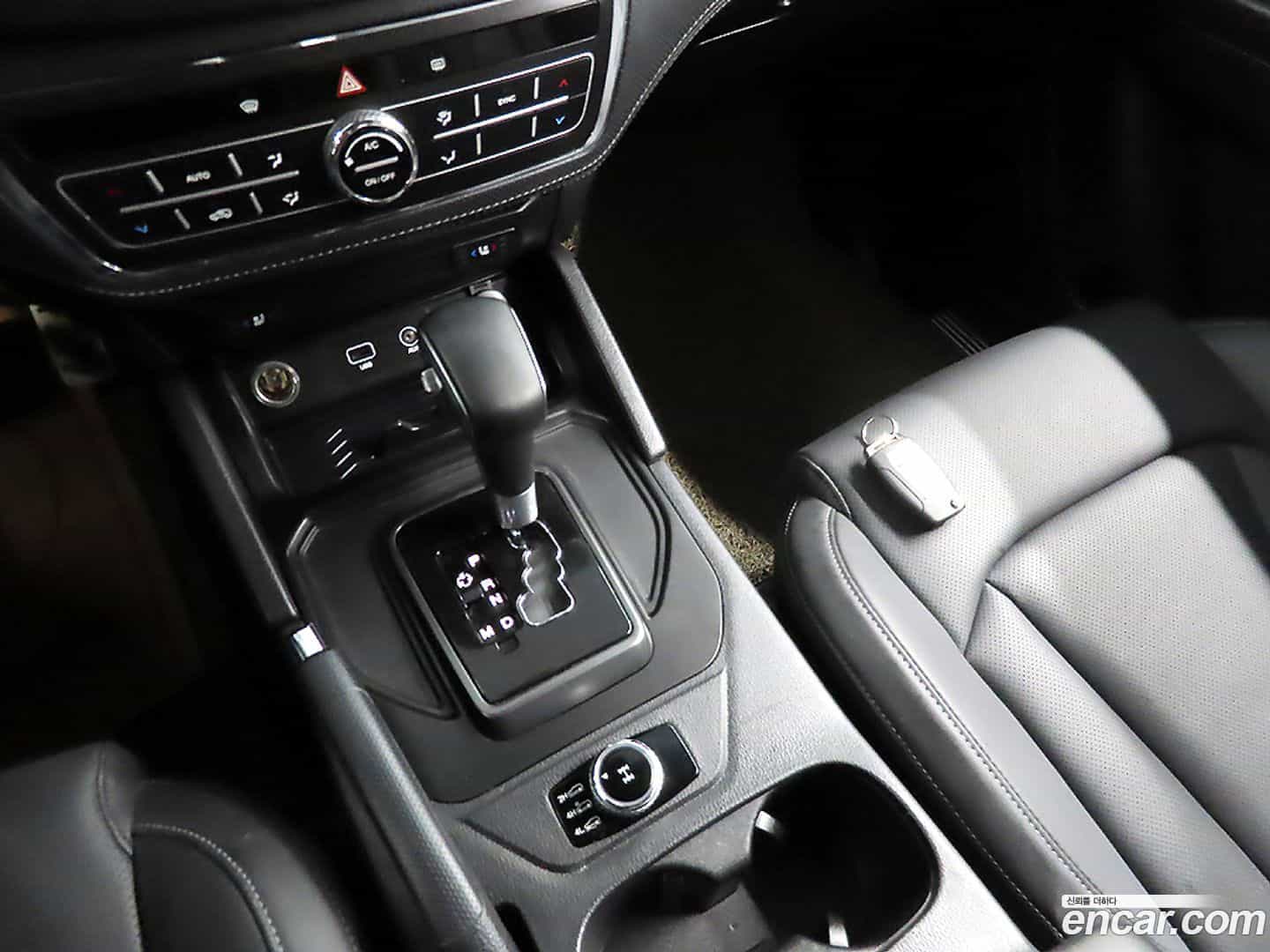 Rexton KG Mobility 2021.7-INNER-009