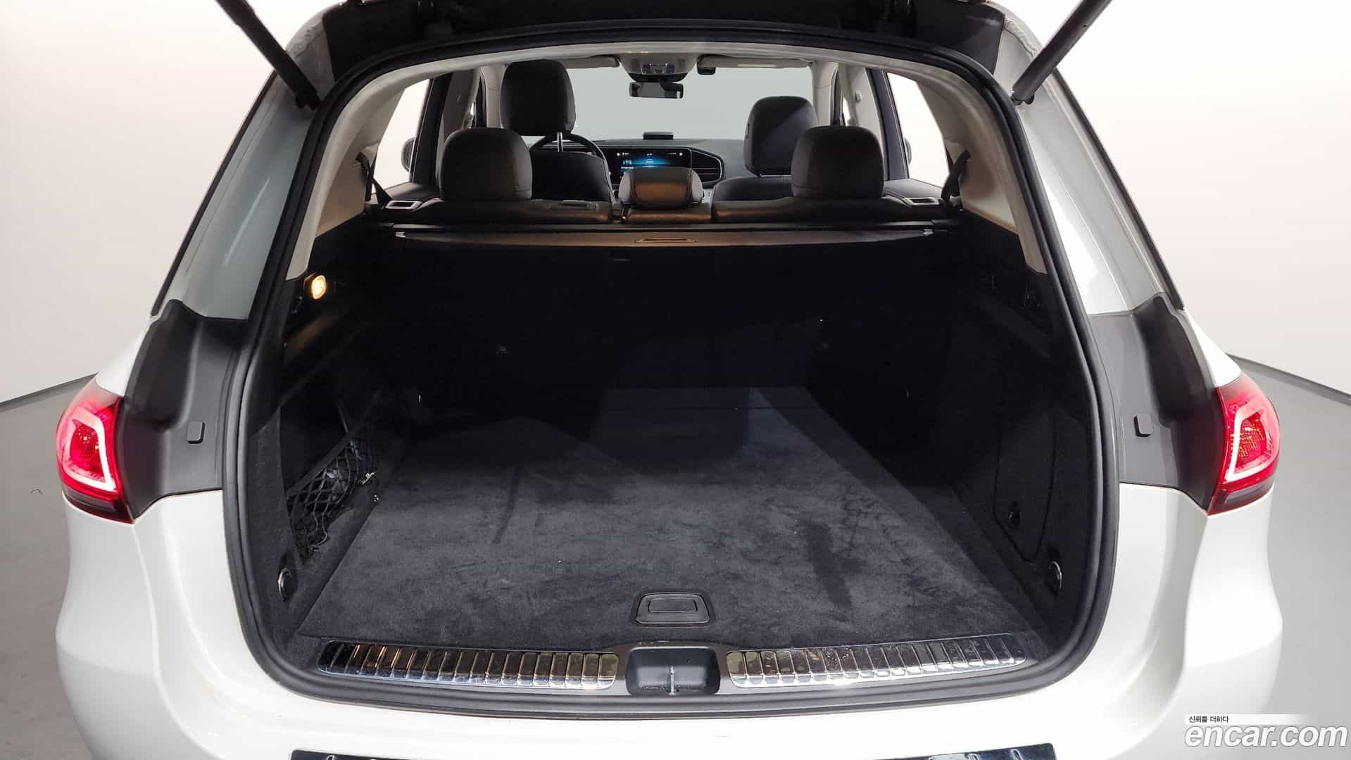 GLE-Class Mercedes-Benz 2021.4-OPTION-024