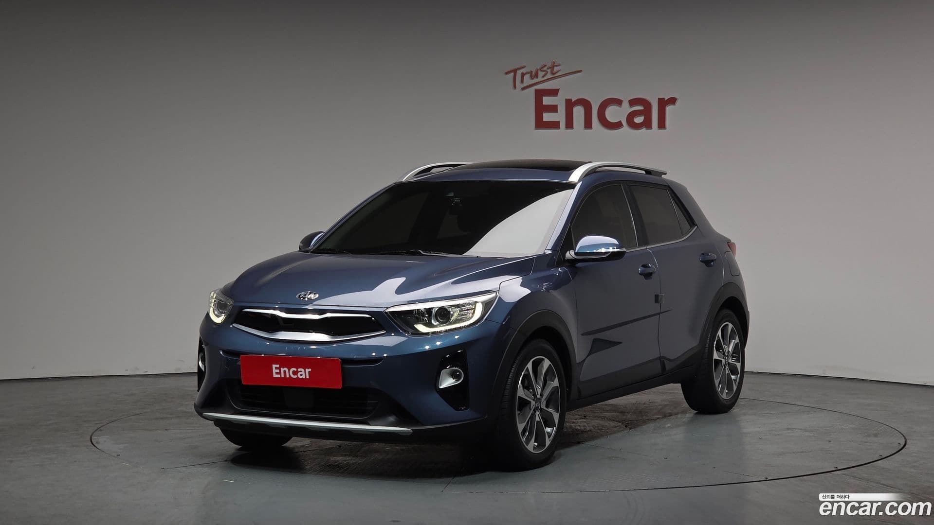 Main__Slider__Photo:Stonic Kia 2019.4-0