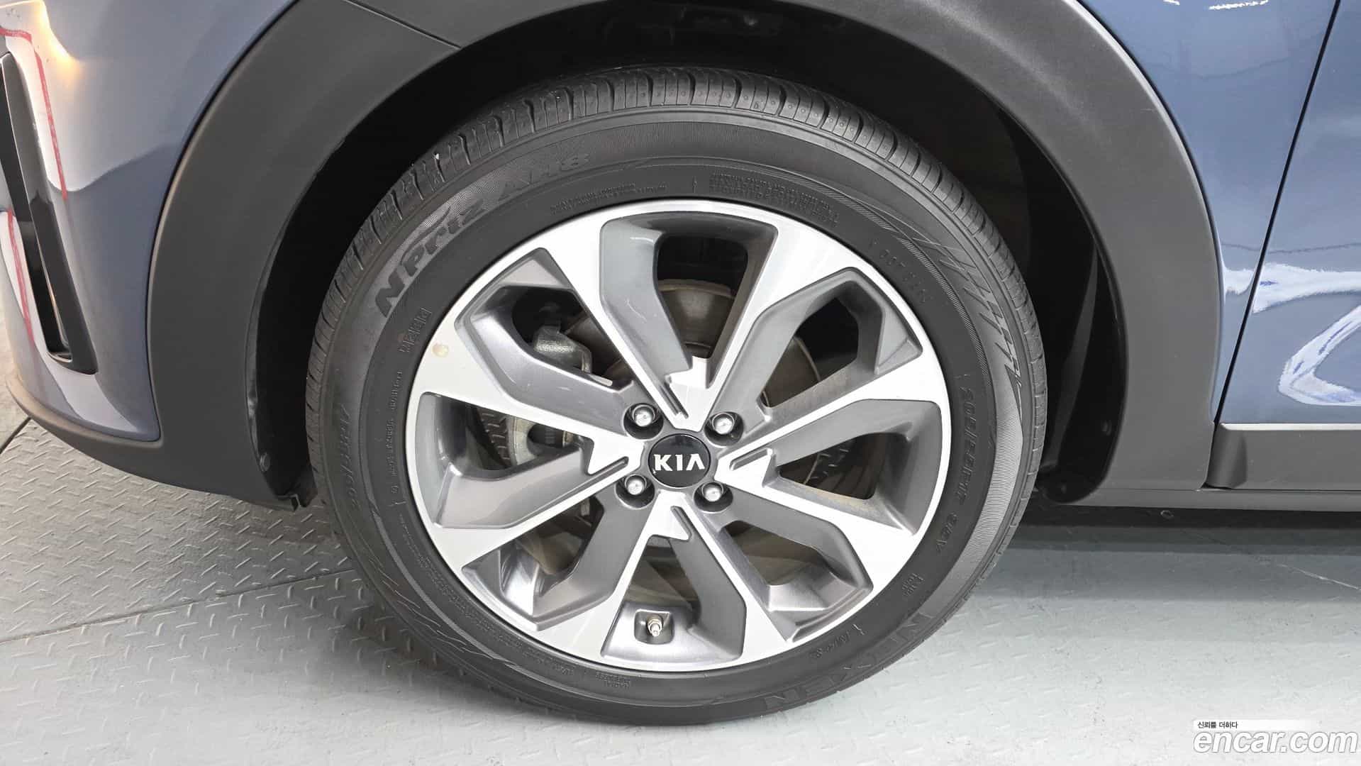 Stonic Kia 2019.4-OUTER-005