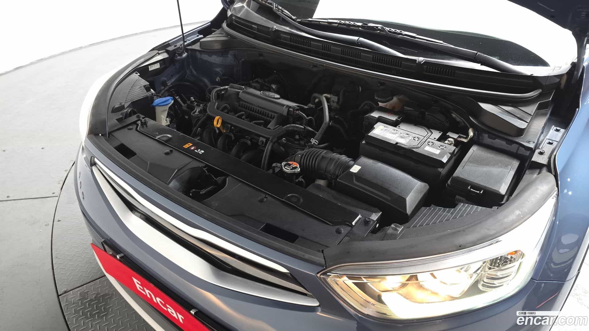 Stonic Kia 2019.4-OUTER-006
