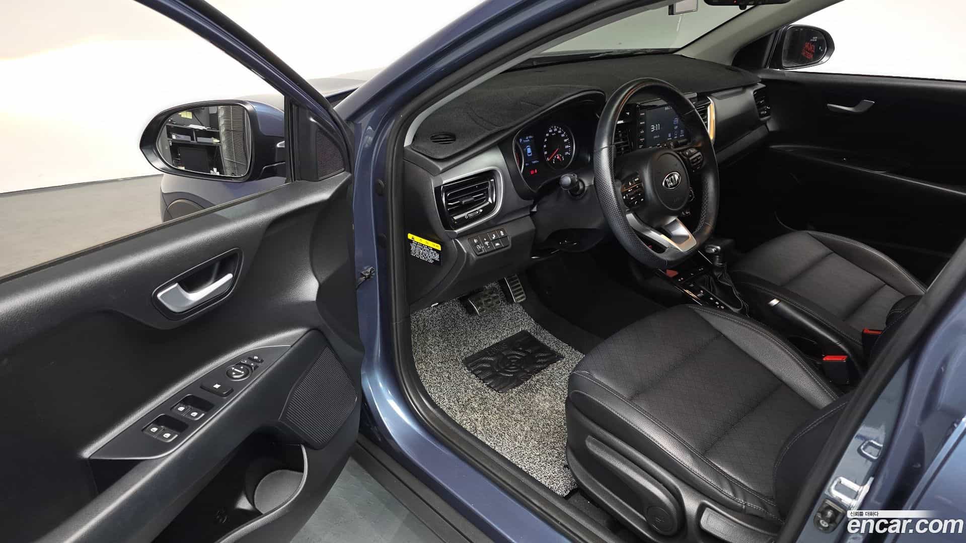 Stonic Kia 2019.4-INNER-010