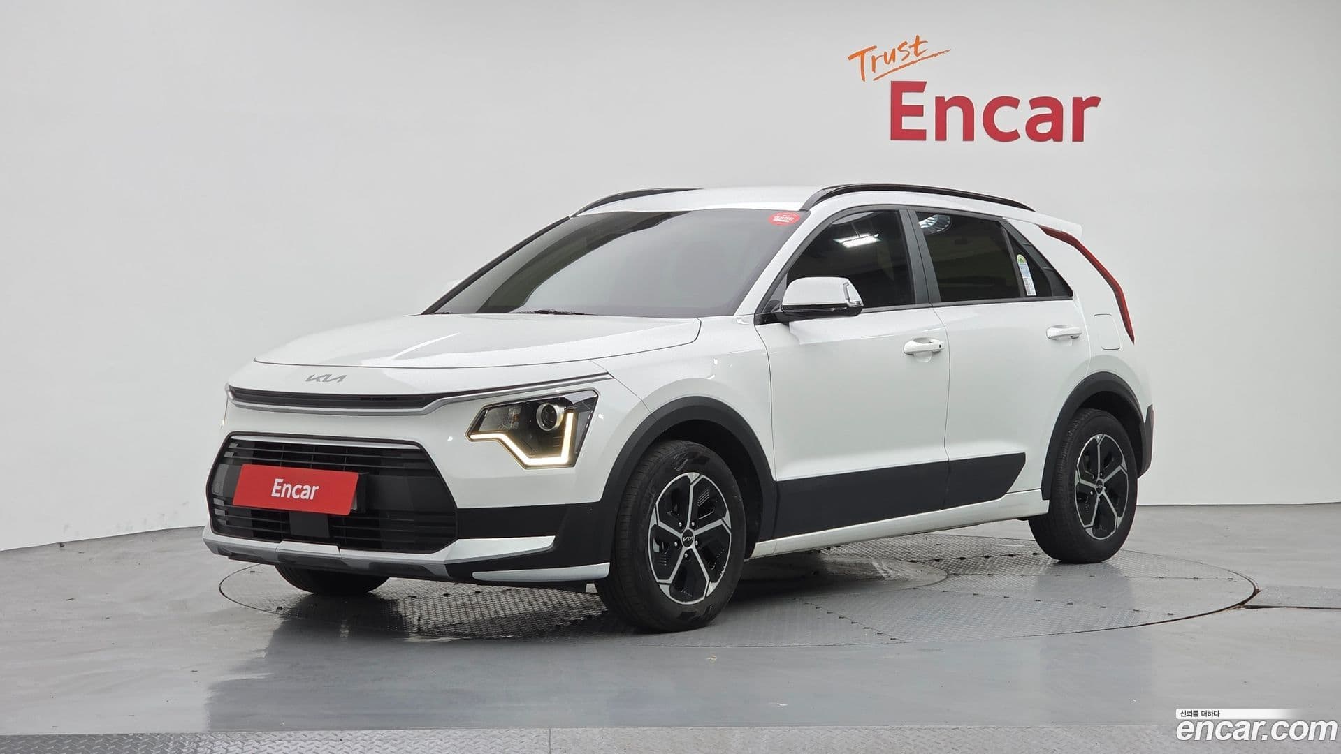 Main__Slider__Photo:Niro Kia 2024.9-0