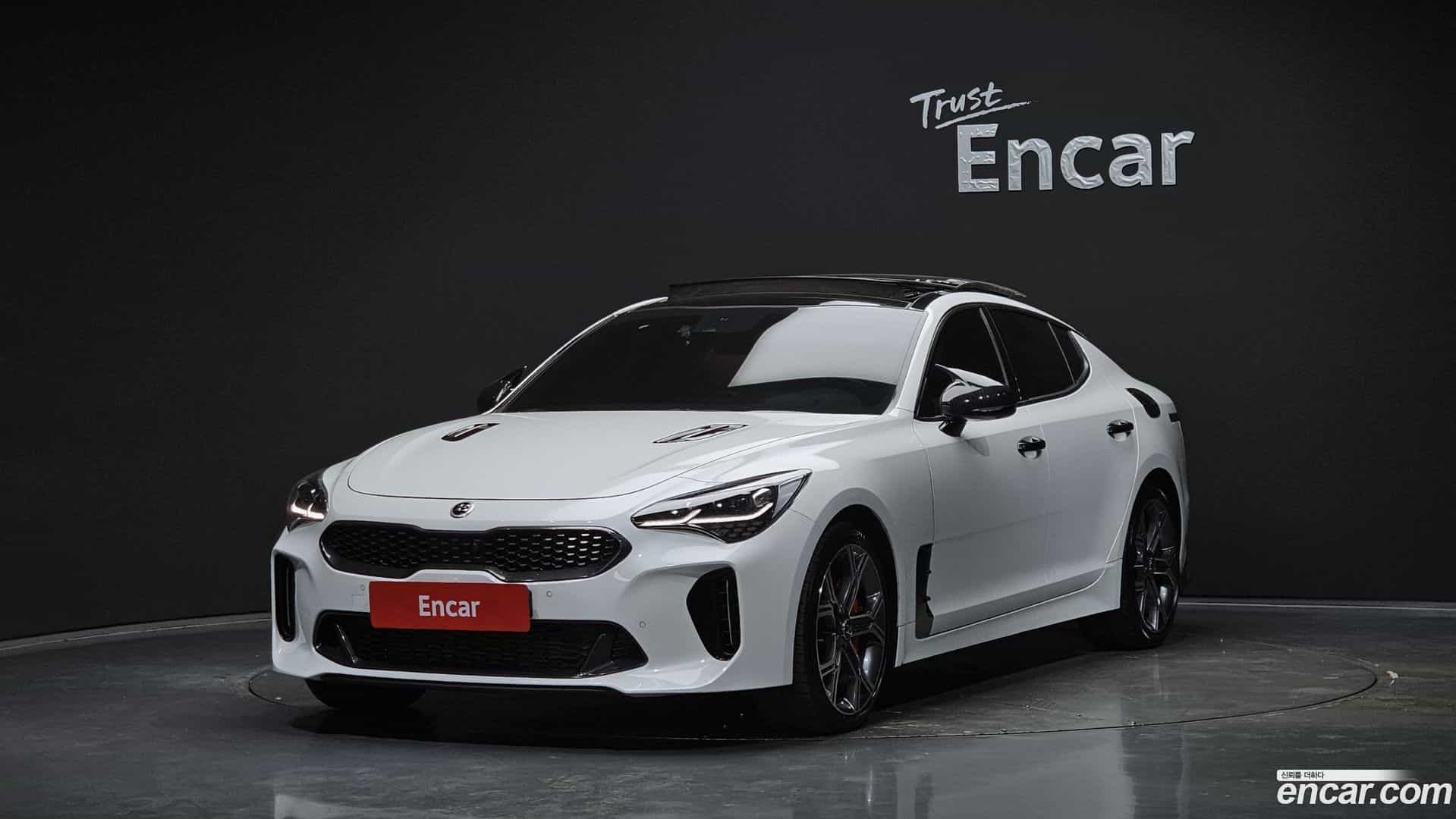 Stinger Kia 2017.10-OUTER-001
