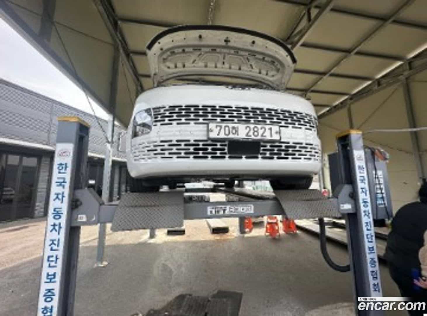 Staria Hyundai 2021.6-OUTER-001
