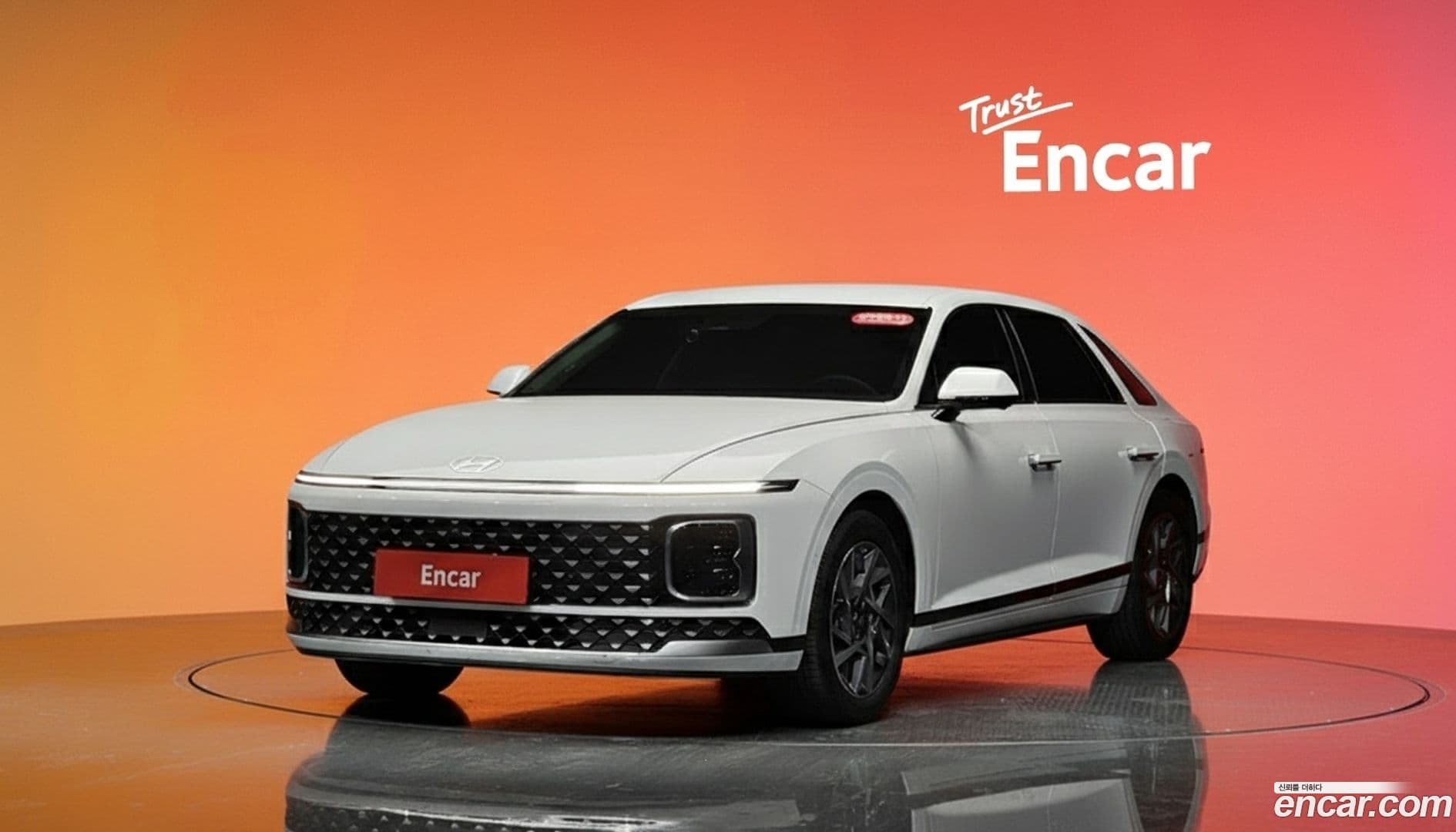 Main__Slider__Photo:Grandeur Hyundai 2023.8-0