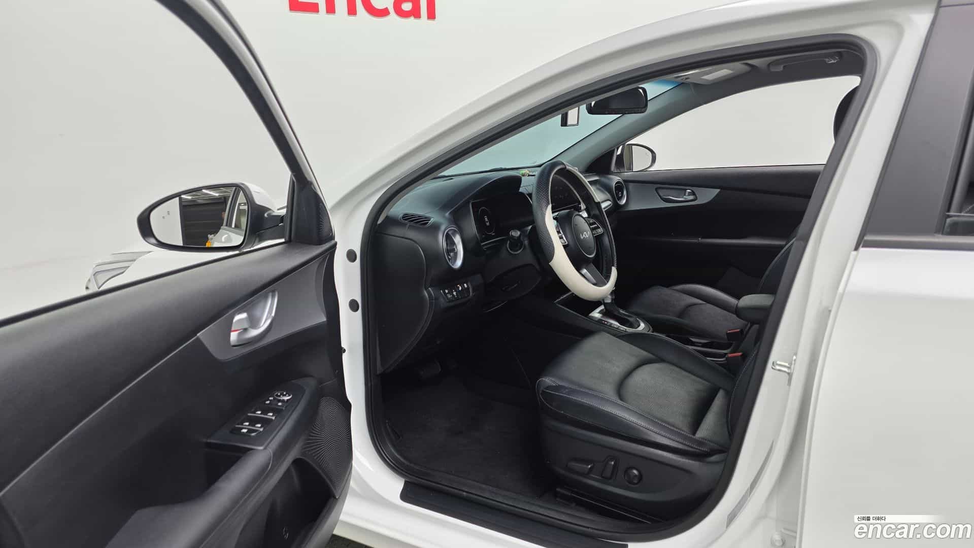 K3 Kia 2022.1-OPTION-015