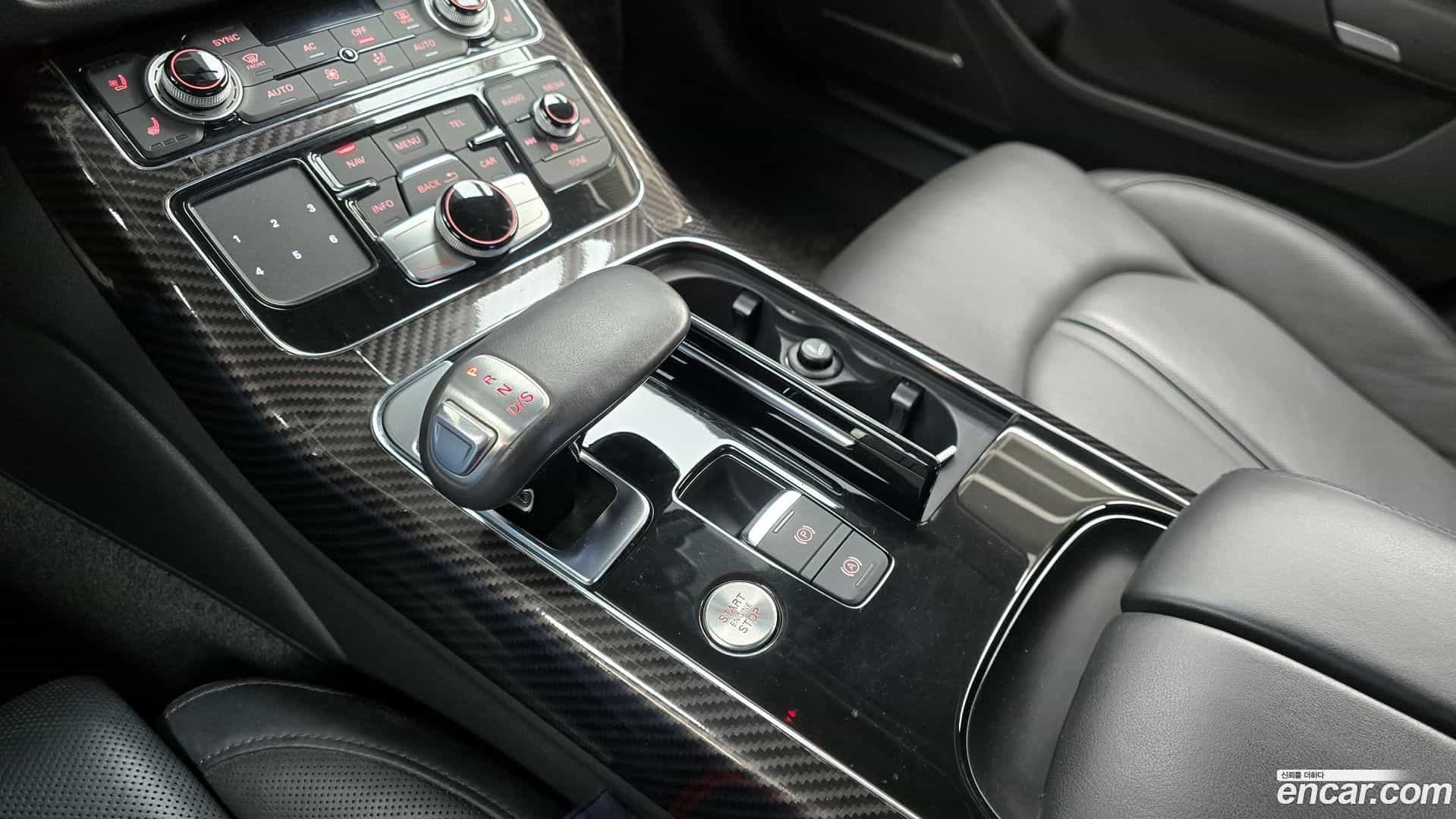 A8 Audi 2013.0-INNER-009