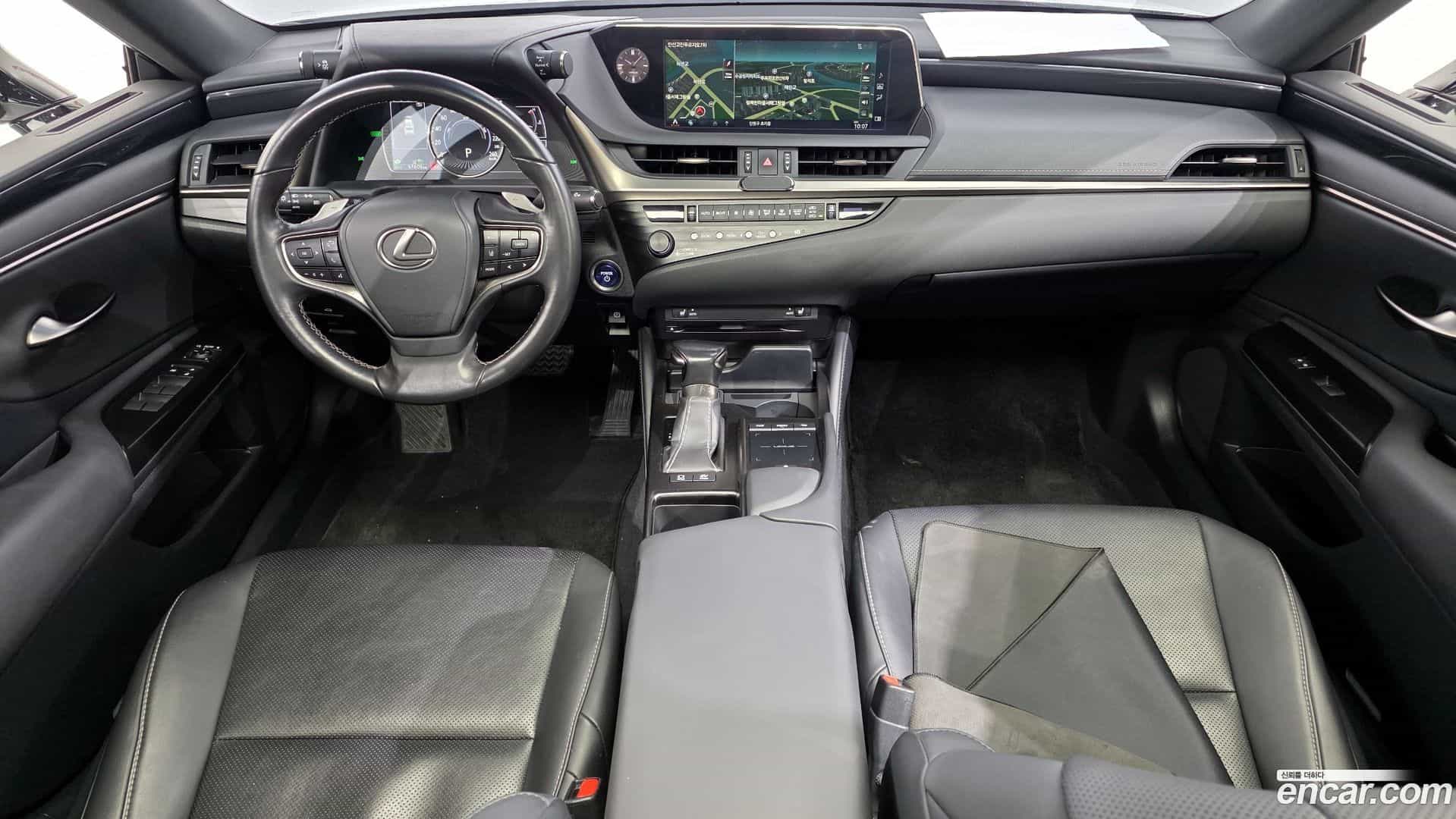 ES Lexus 2019.1-INNER-007