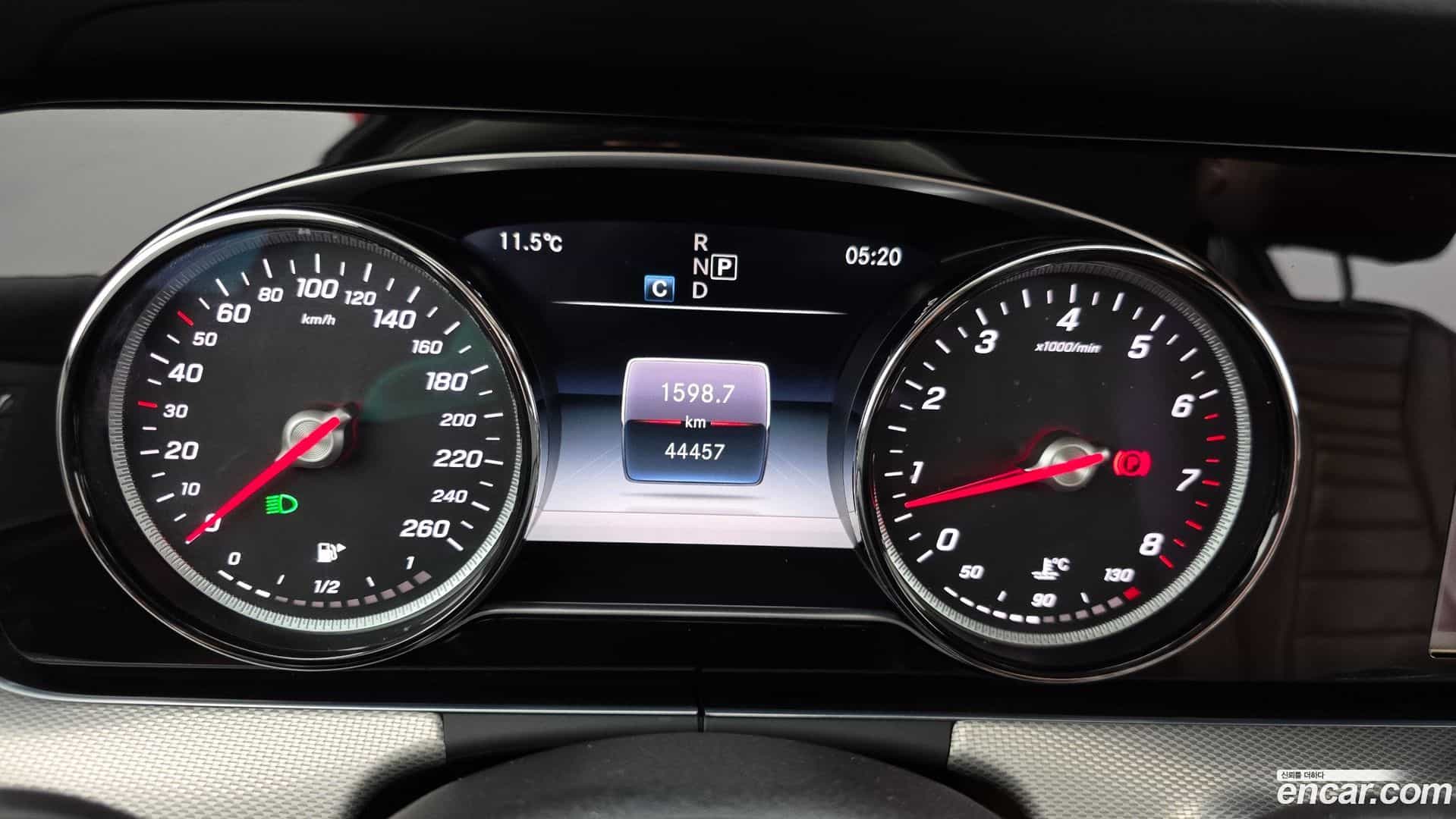 E-Class Mercedes-Benz 2018.3-INNER-008