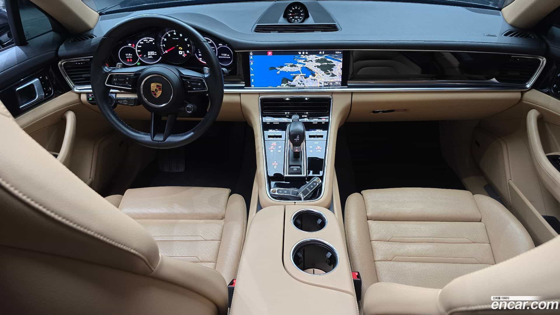 Panamera Porsche 2021.3-INNER-007
