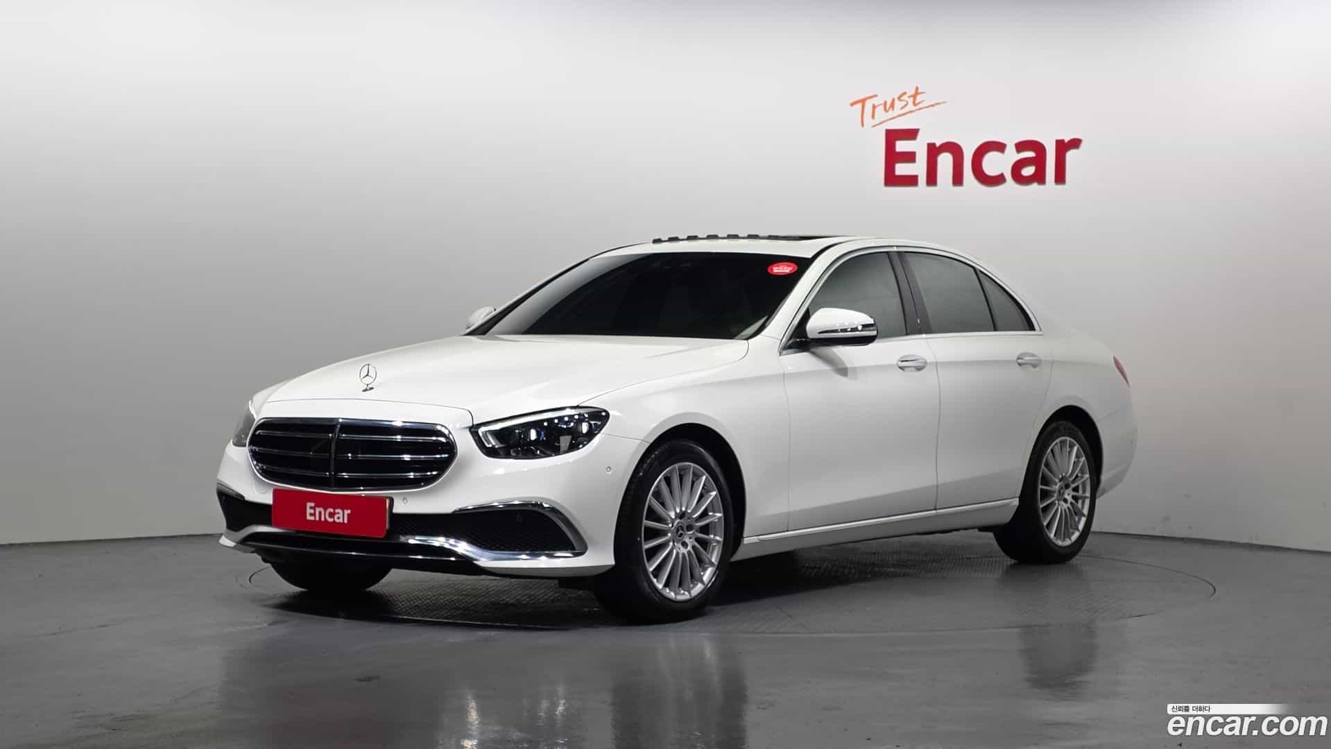 E-Class Mercedes-Benz 2021.0-OUTER-001