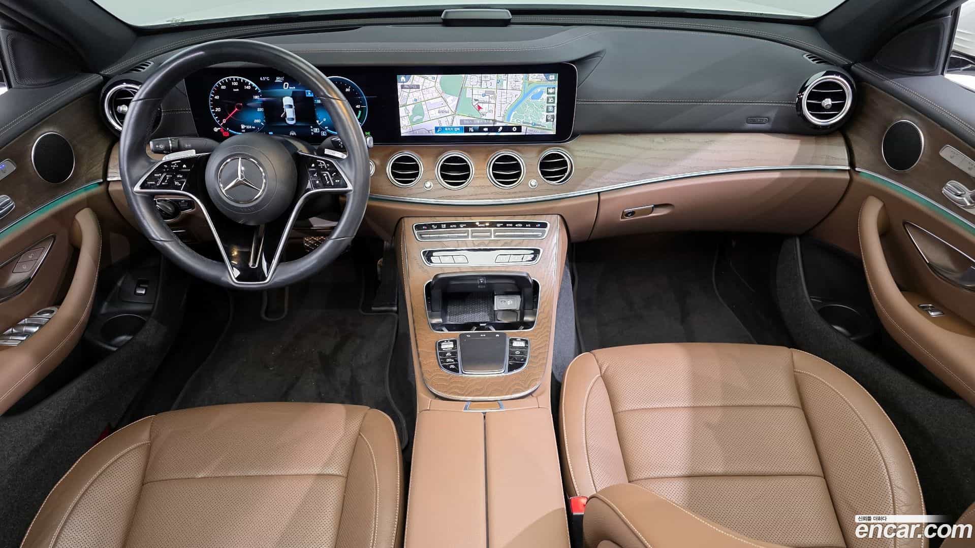 E-Class Mercedes-Benz 2021.0-INNER-007