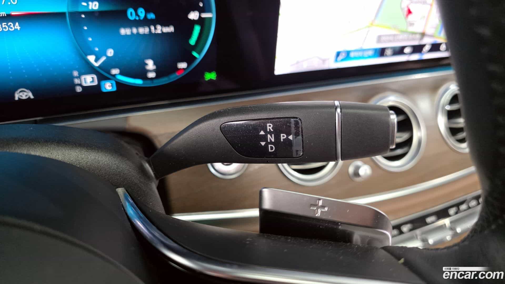 E-Class Mercedes-Benz 2021.0-INNER-009