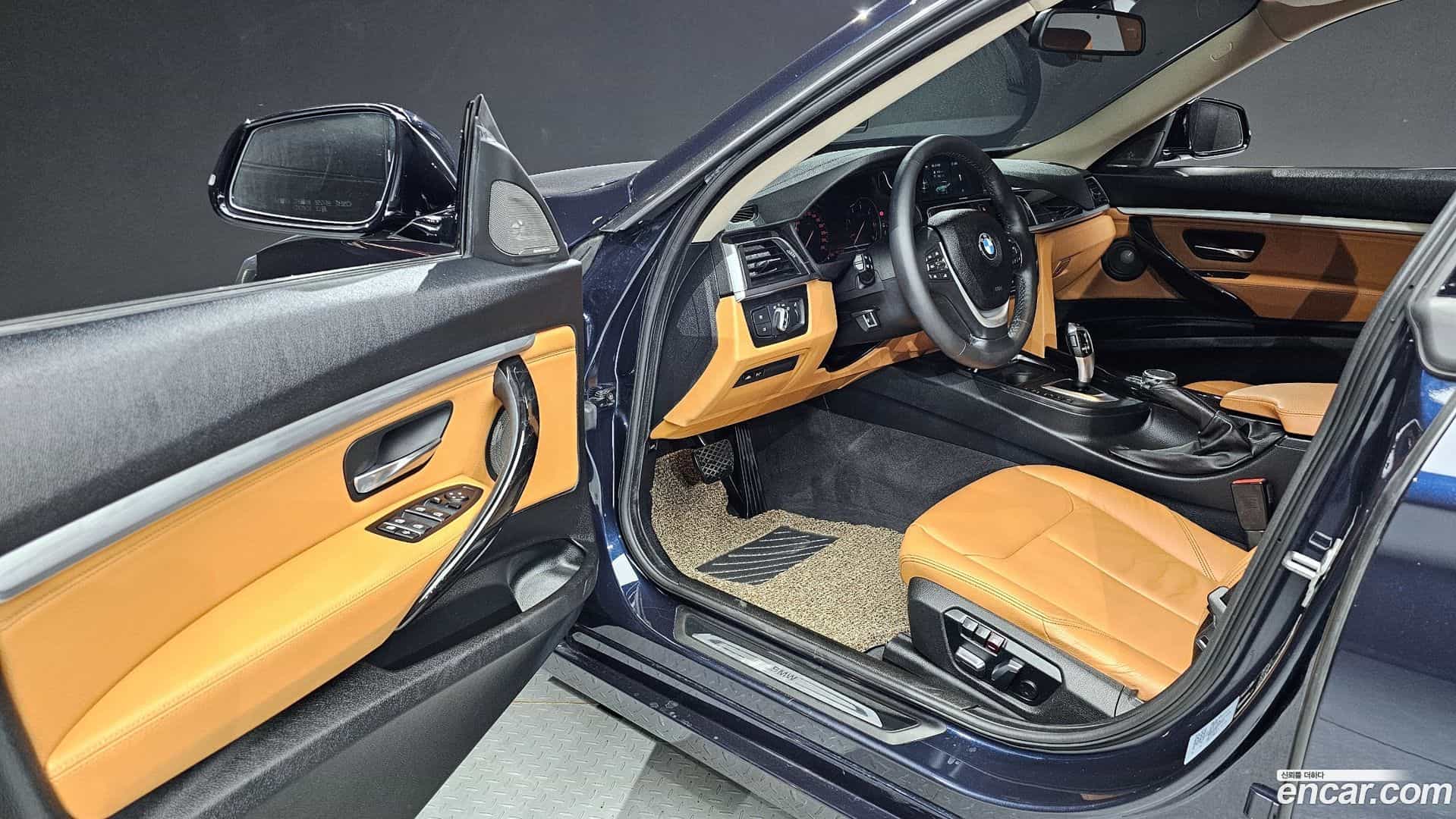 Gran Turismo BMW 2020.3-INNER-010