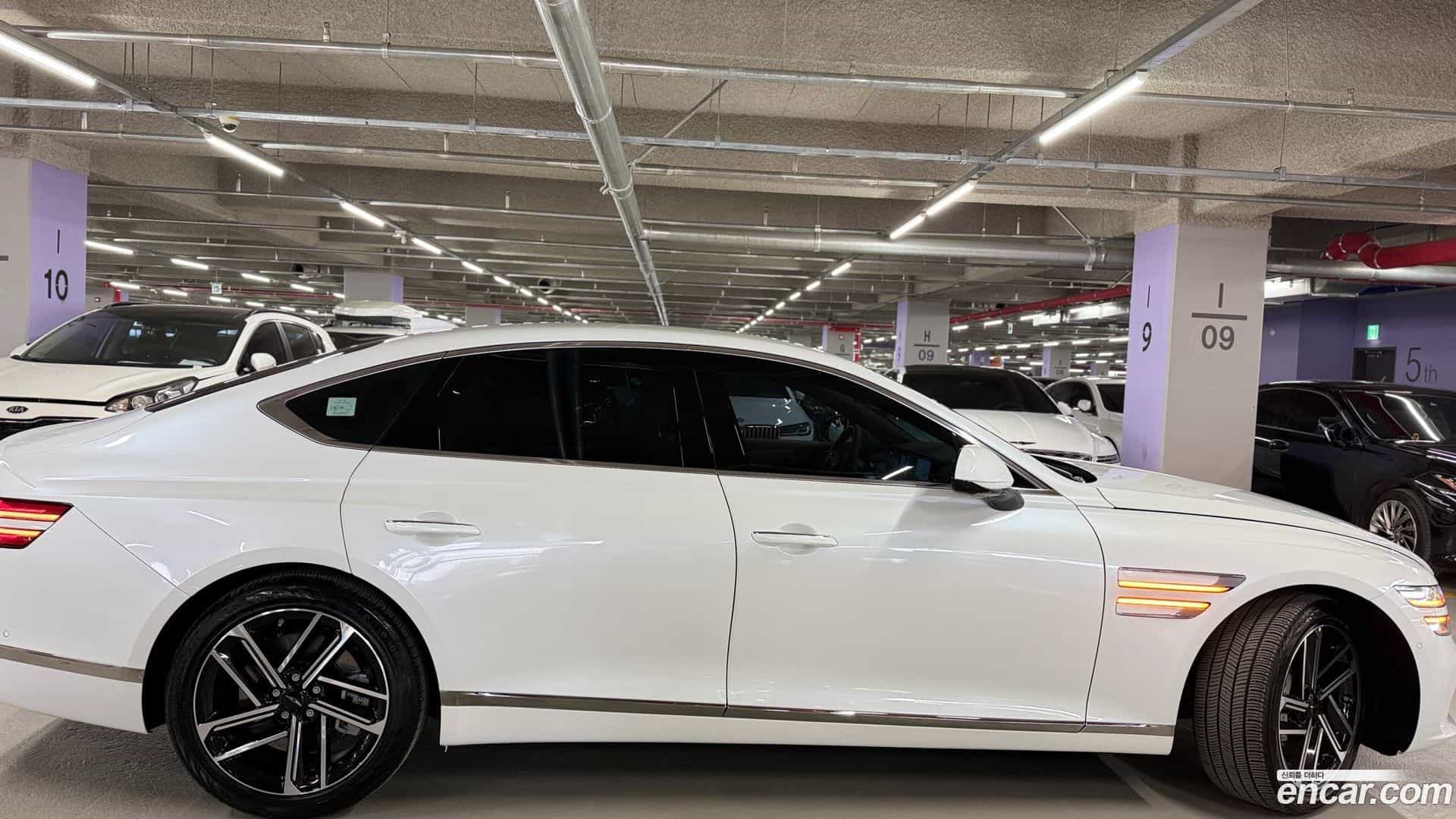 G80 Genesis 2025.5-INNER-009