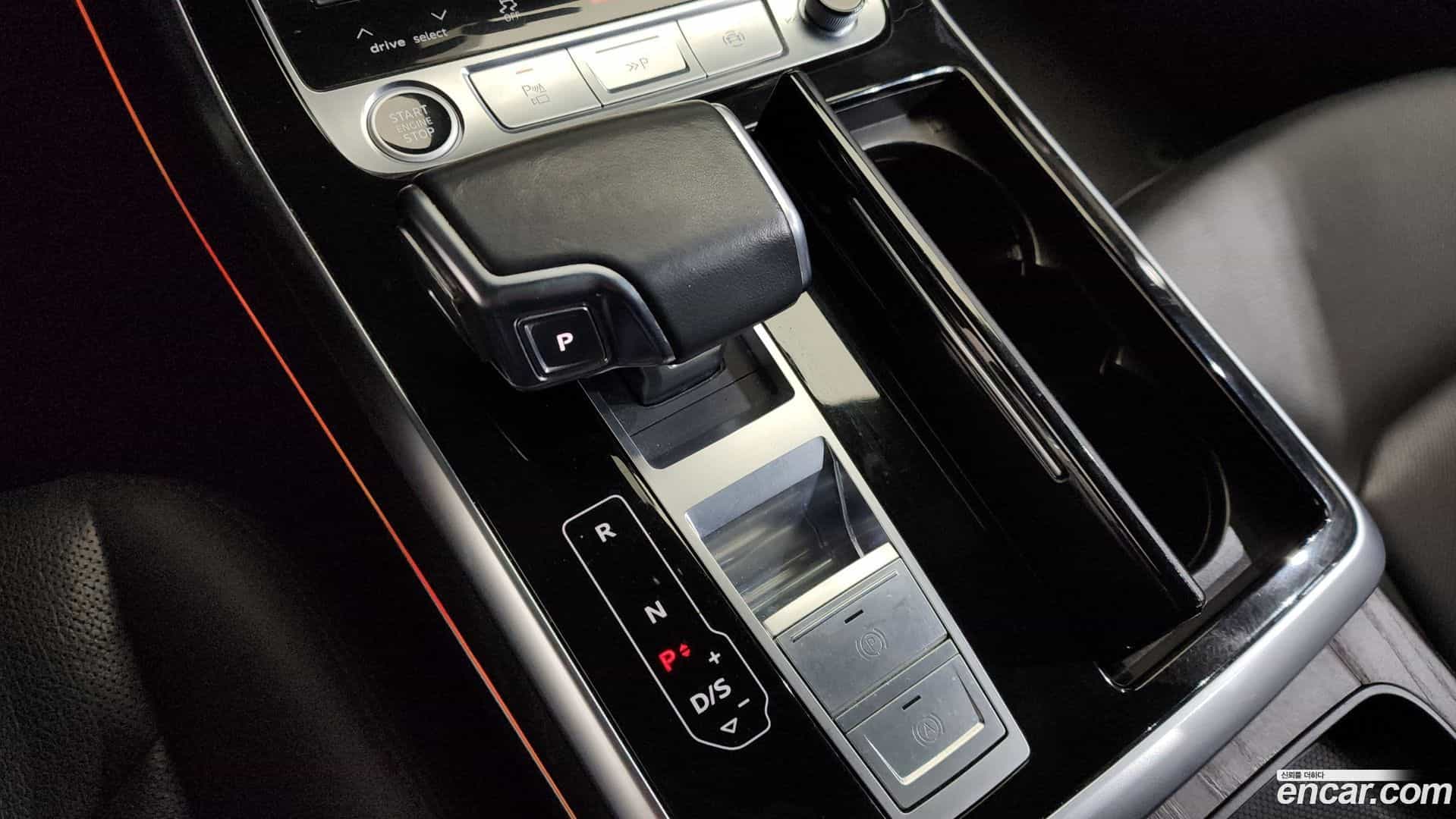 Q7 Audi 2021.10-INNER-009