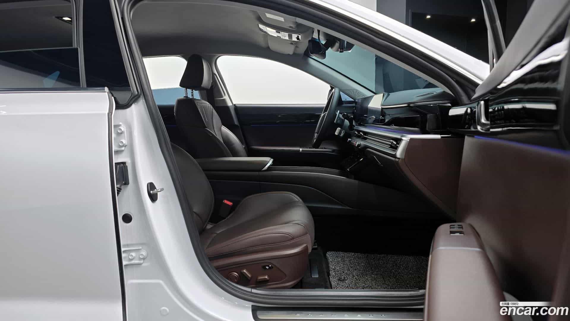Grandeur Hyundai 2023.4-INNER-010
