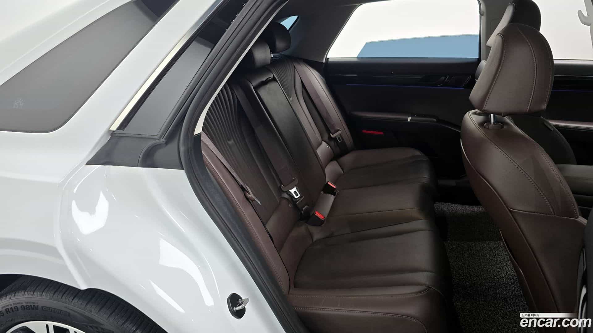 Grandeur Hyundai 2023.4-OPTION-016