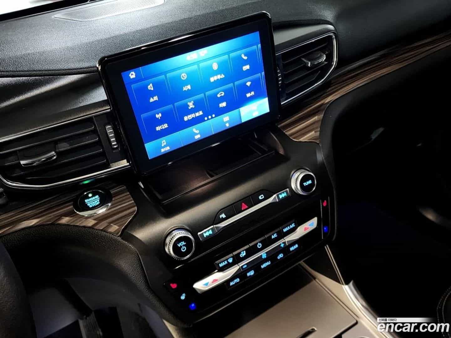 Explorer Ford 2020.0-OPTION-015