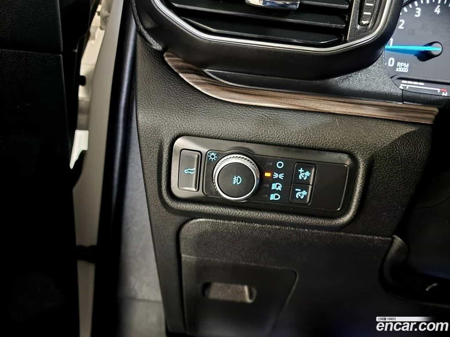 Explorer Ford 2020.0-OPTION-019
